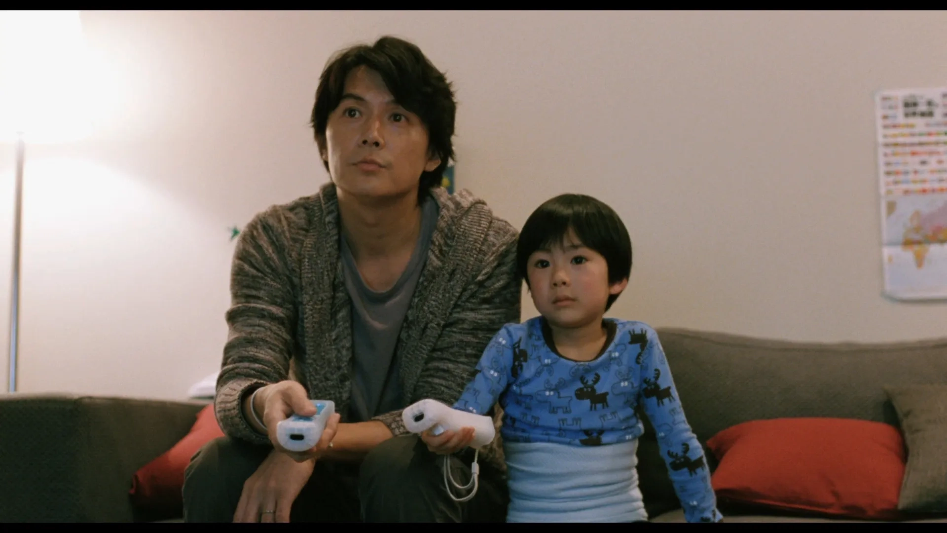 Masaharu Fukuyama and Keita Ninomiya in Like Father, Like Son (2013)