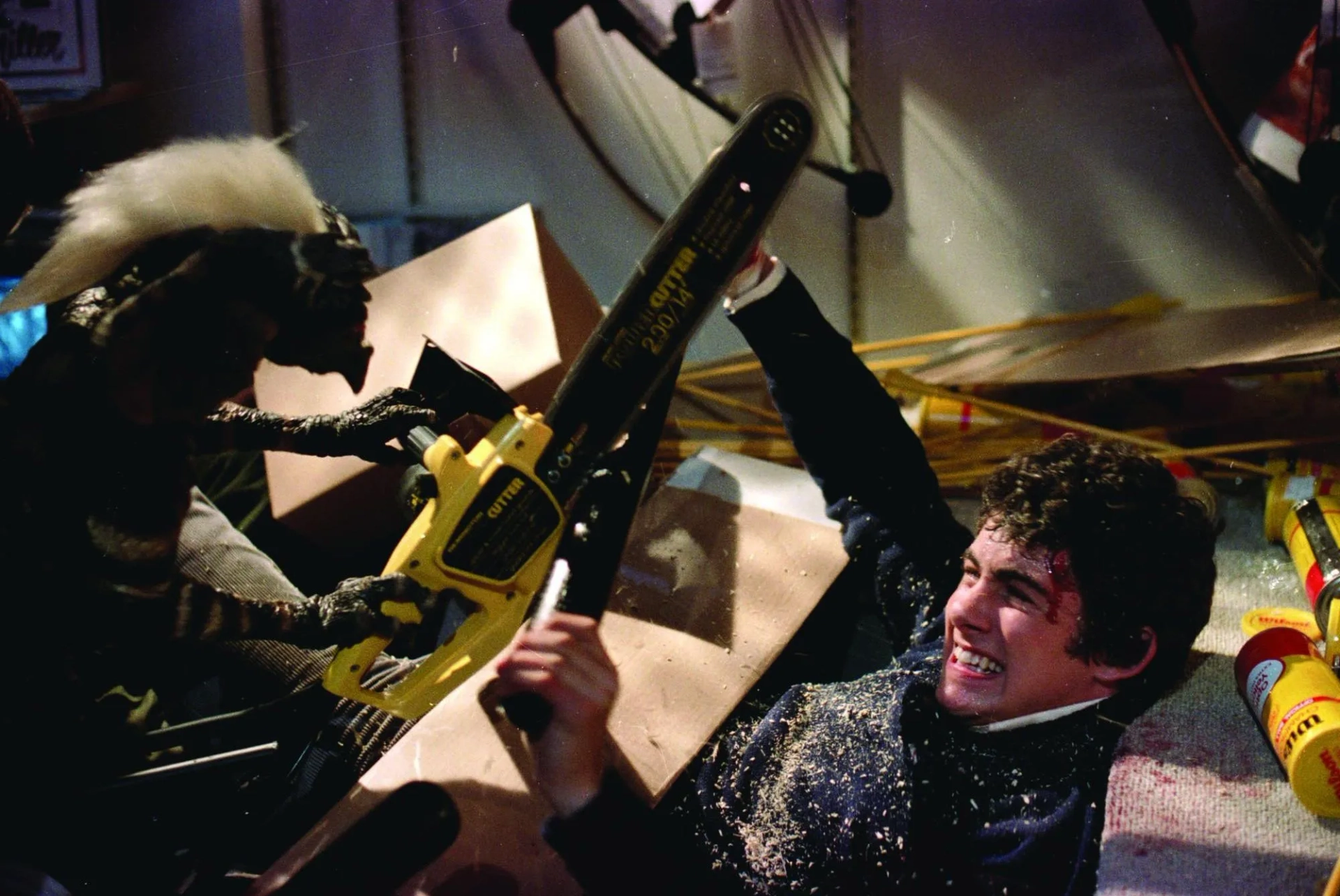 Zach Galligan and Frank Welker in Gremlins (1984)