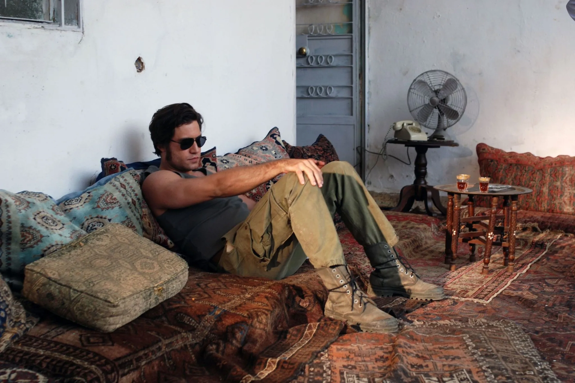 Edgar Ramírez in Carlos (2010)
