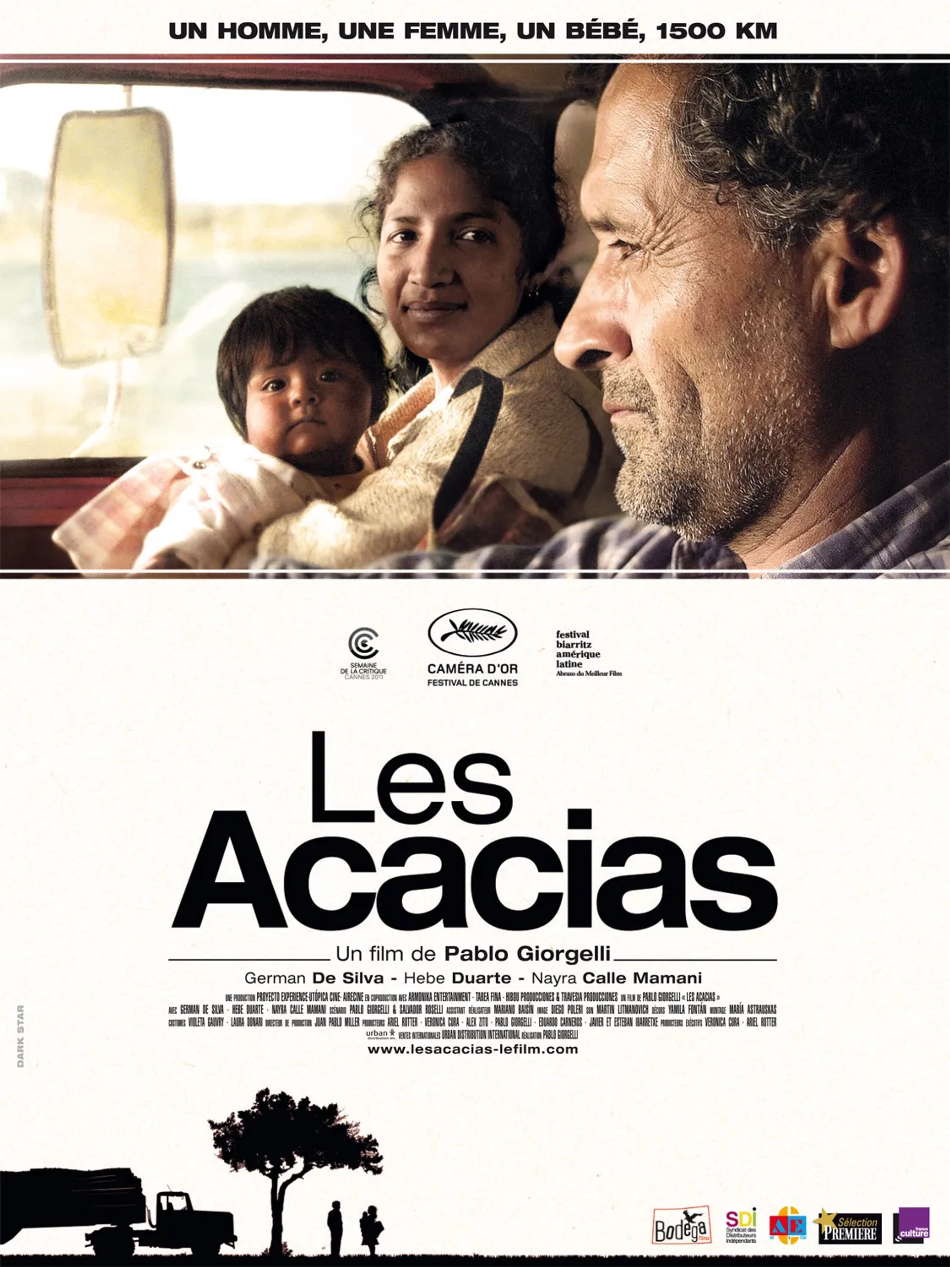 Germán De Silva, Nayra Calle Mamani, and Hebe Duarte in Las Acacias (2011)