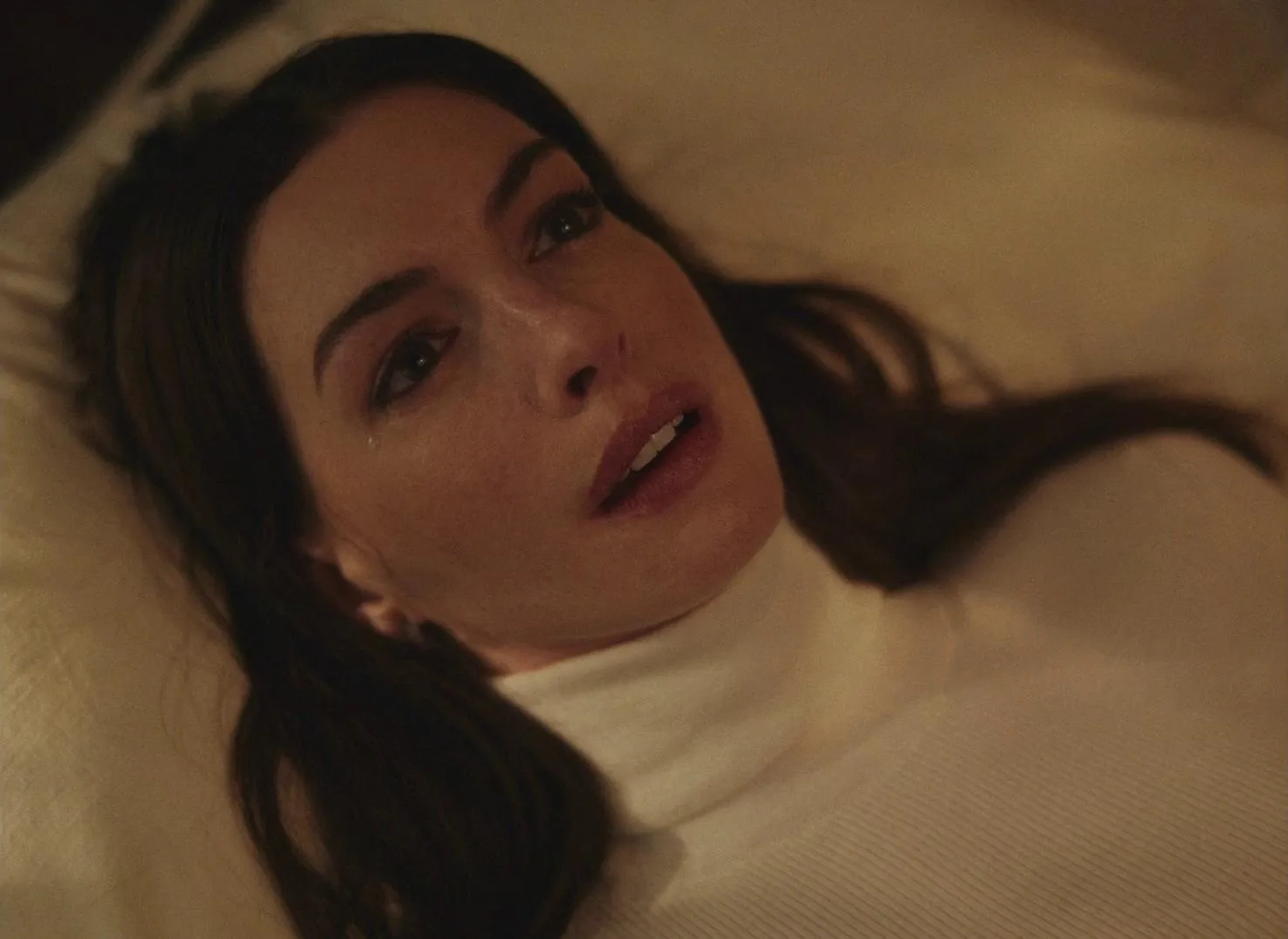Anne Hathaway in She Came to Me (2023)