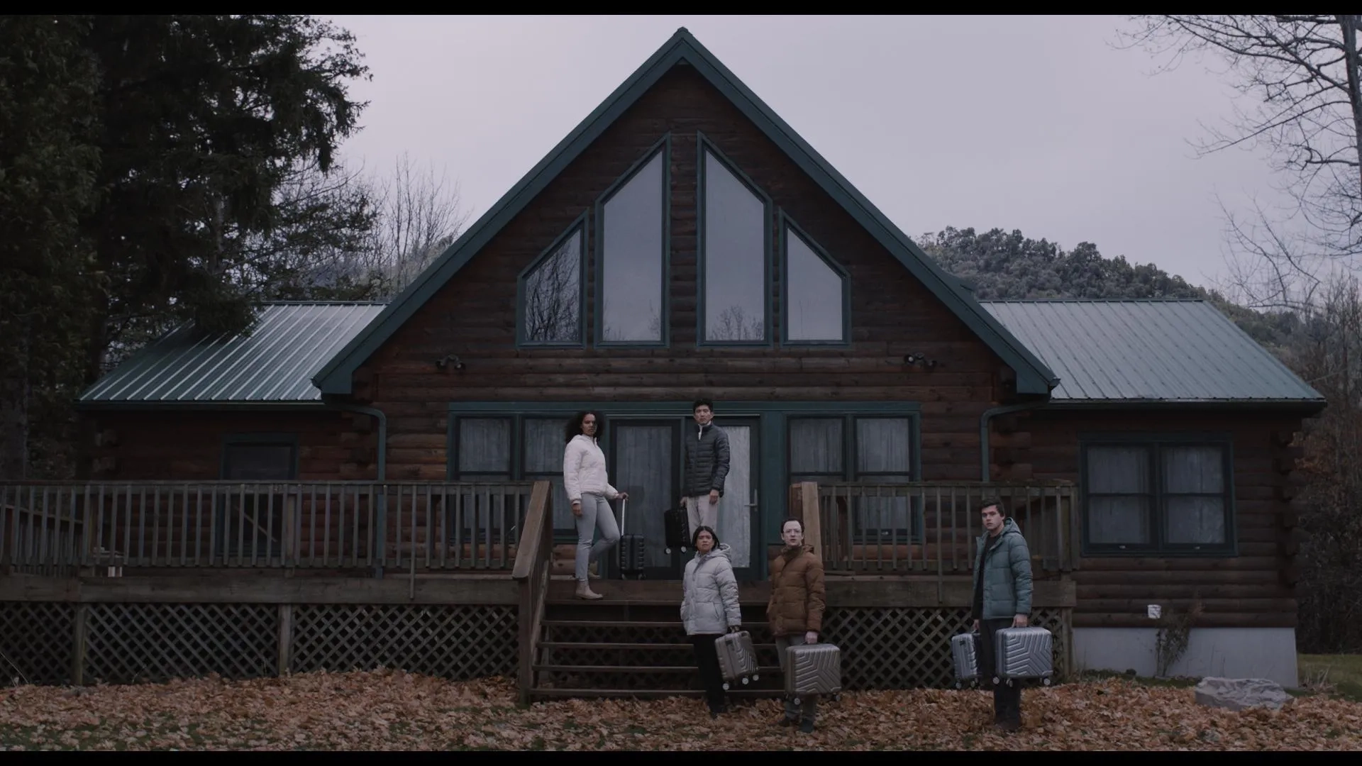 Julia Shiplett, Griffin Newman, Nick Robinson, Nesta Cooper, and Justin H. Min in Turn Me On (2024)