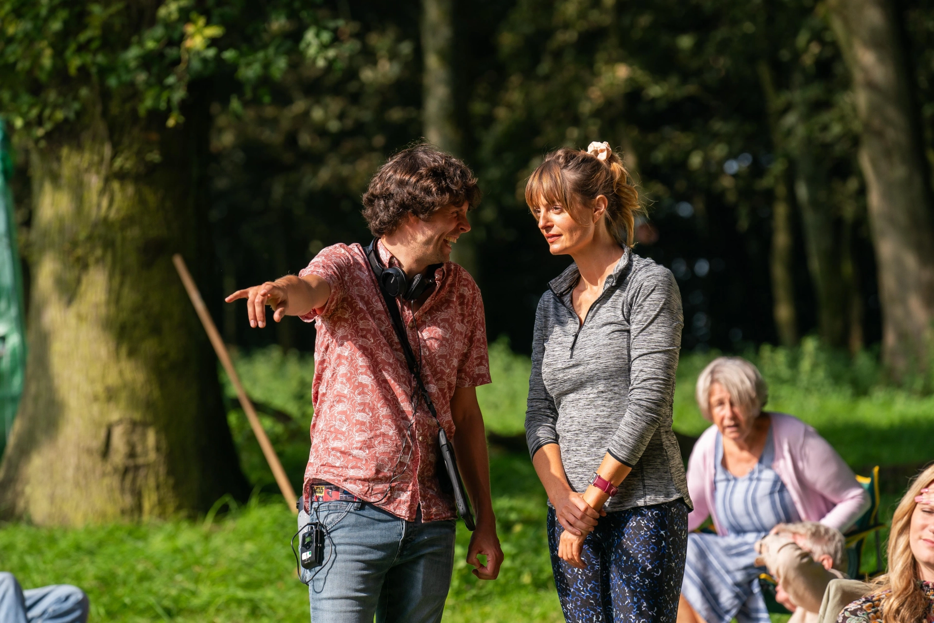 On set directing ROBIN AND THE HOODS with Morgana Robinson