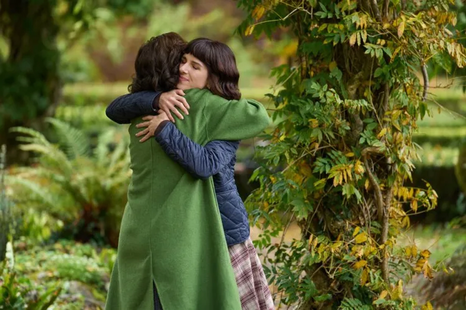 Moira Kelly and Shenae Grimes-Beech in Love of the Irish (2025)