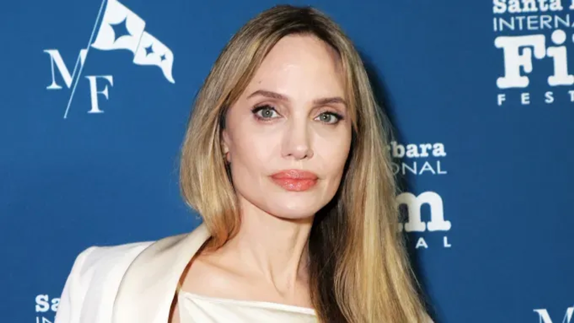 آنجلینا جولی در فیلم مردمان مضطرب