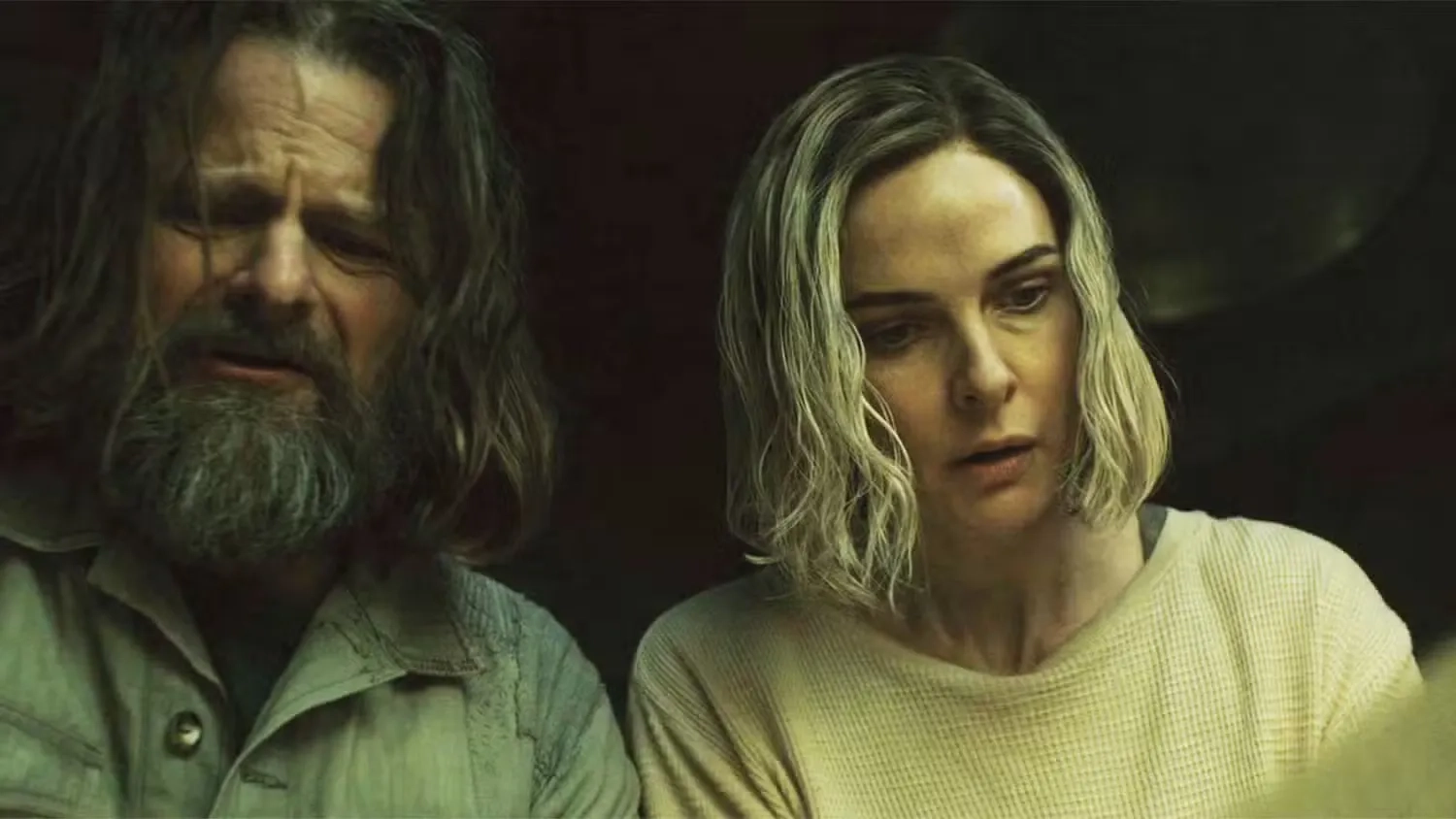 پایان فیلمبرداری فصل ۳ سیلو با عکس ربکا فرگوسن