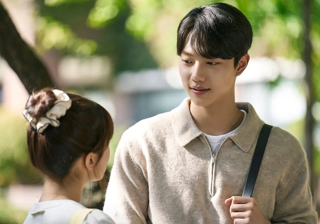 Jo Joon-Young and Roh Jeong-eui in Crushology 101 (2025)