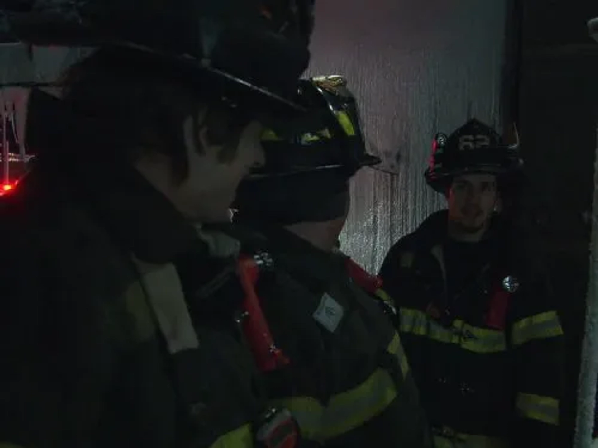 Denis Leary and Michael Lombardi in Rescue Me (2004)