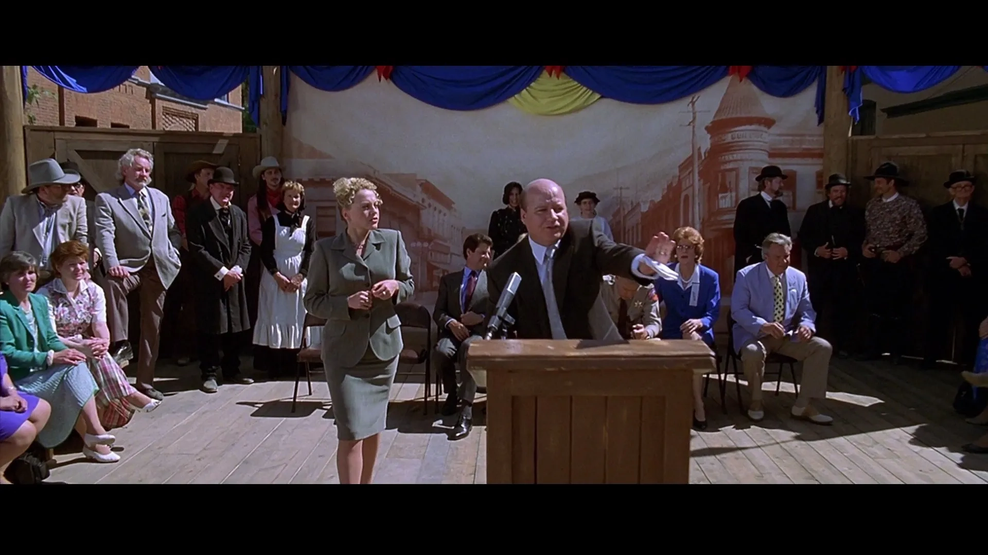 Brian Reddy and Susie Spear Purcell in Dante's Peak (1997)