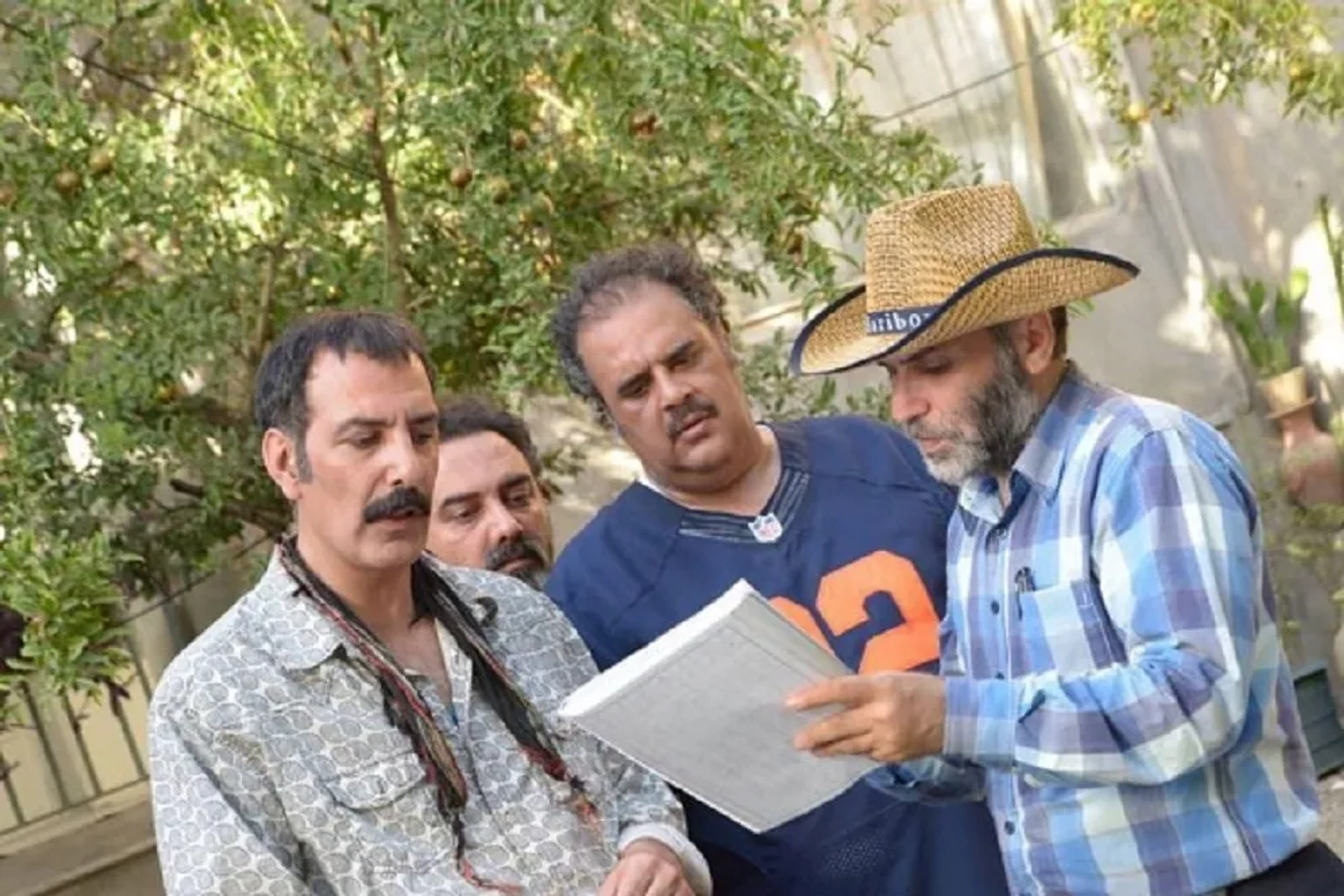 Borzou Arjmand, Masoud Dehnamaki, Behnam Tashakkor, and Hooman Barghnavard in Executions (2019)