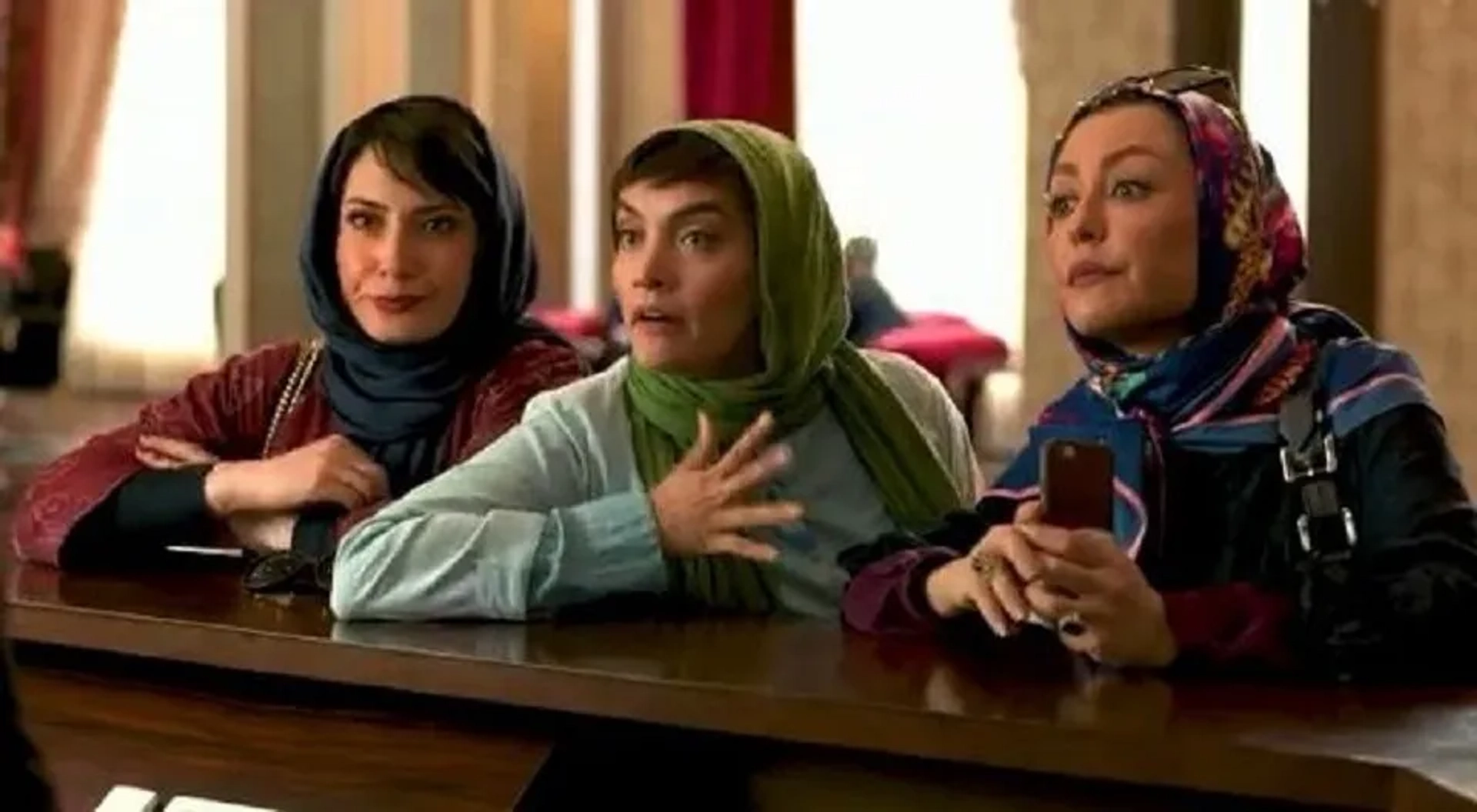 Shaghayegh Farahani, Mitra Hajjar, and Samira Hassanpour in Wife's Club (2019)
