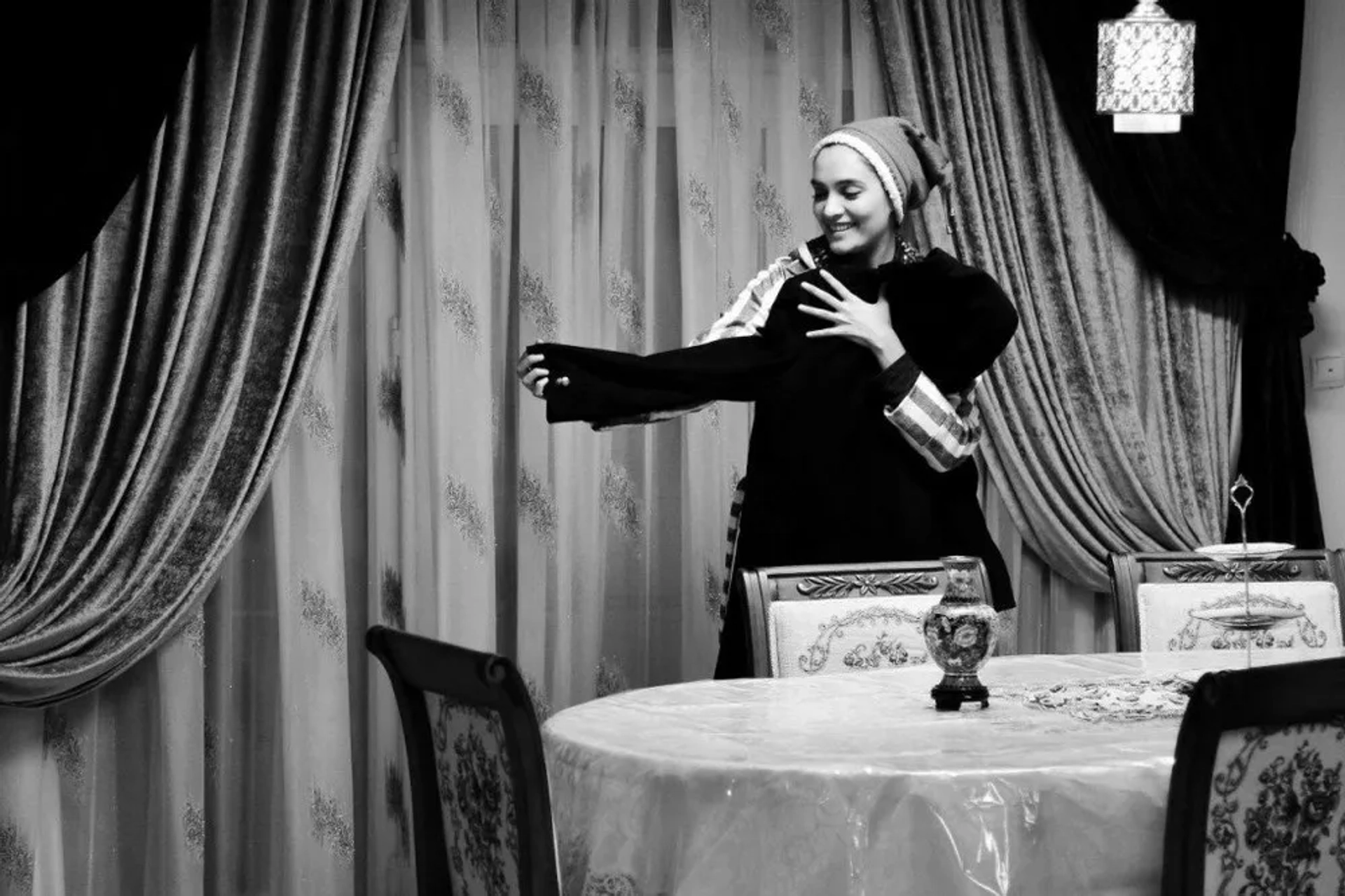 Mitra Hajjar in Wishbone (2017)
