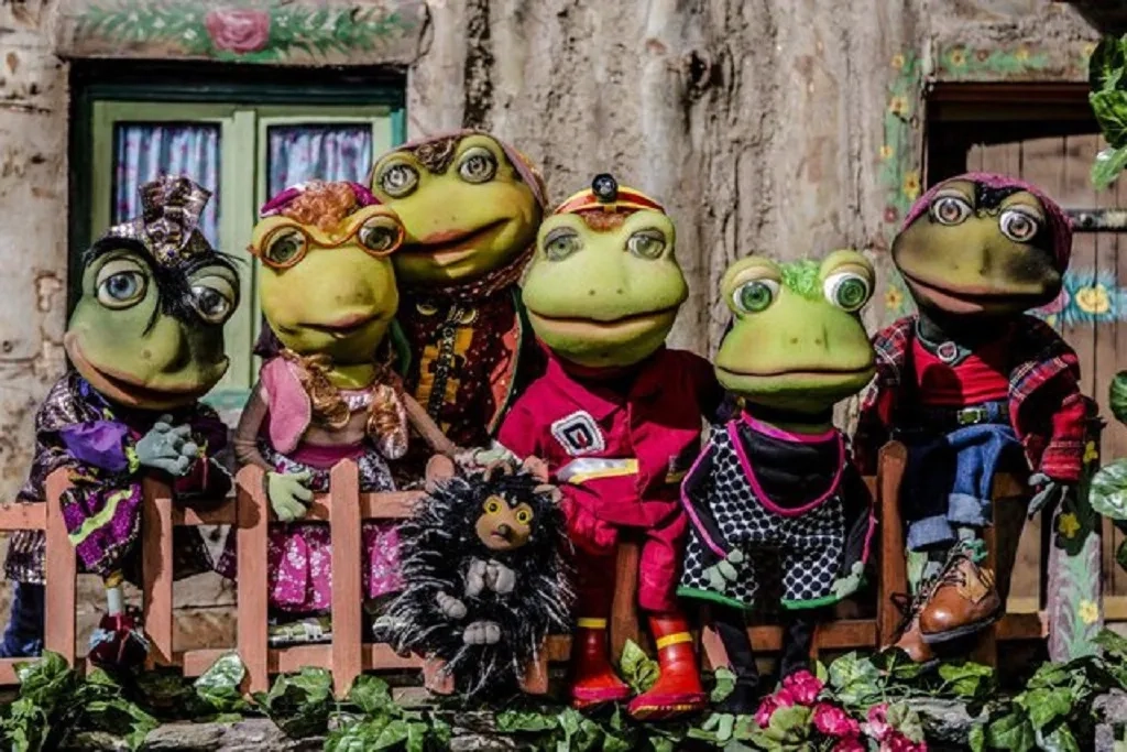 فیلم خاله قورباغه (Auntie Frog 2018)