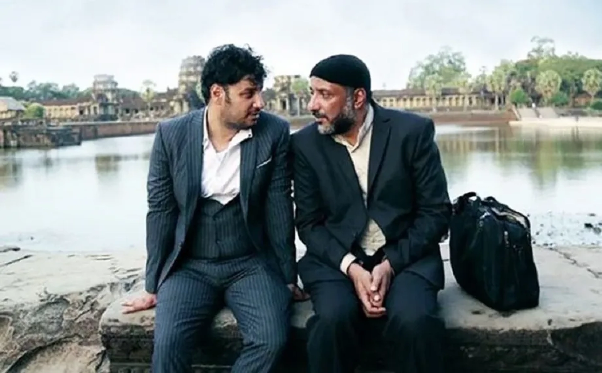 Amir Jafari and Javad Ezati in Four Fingers (2019)
