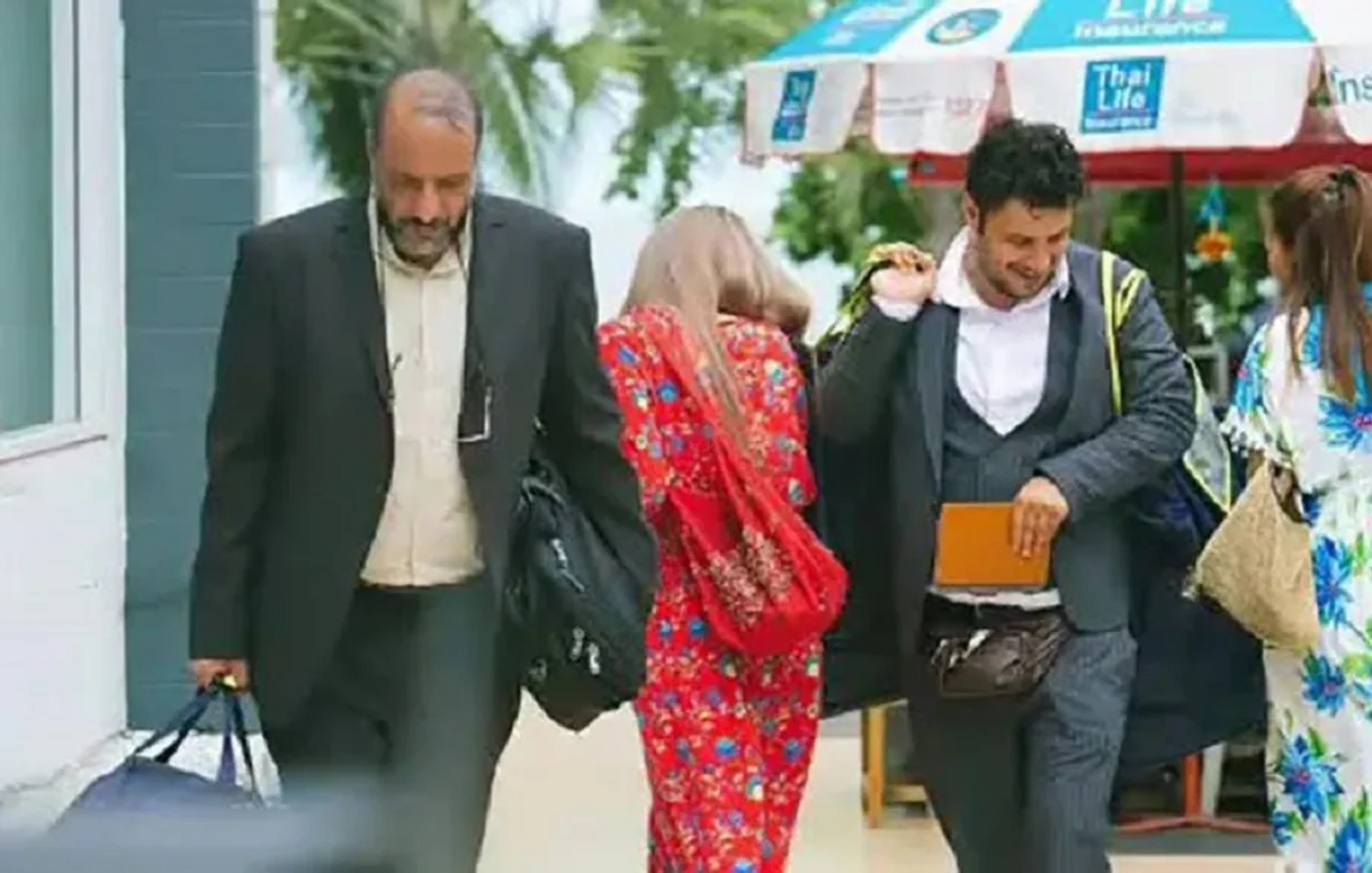 Amir Jafari and Javad Ezati in Four Fingers (2019)