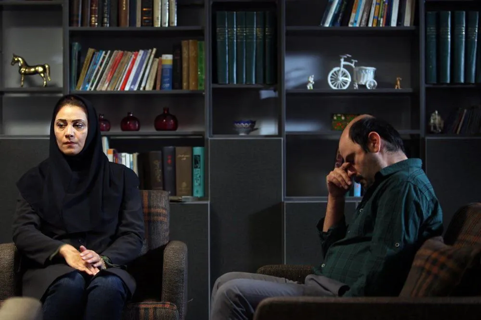 Ali Mosaffa and Shabnam Moghadami in Dressage (2018)