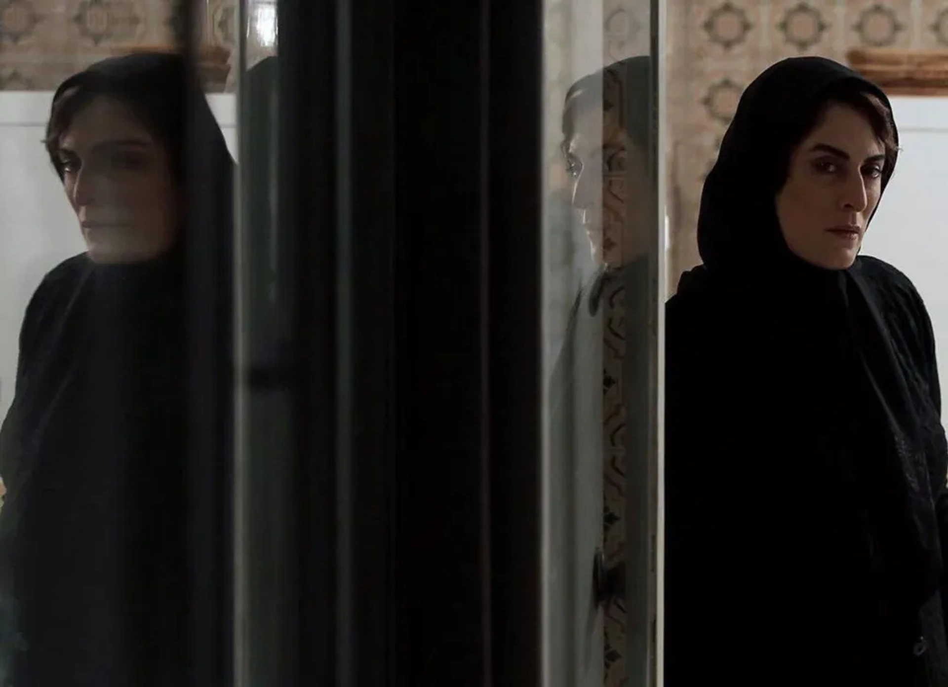 Behnaz Jafari in Patio (2018)