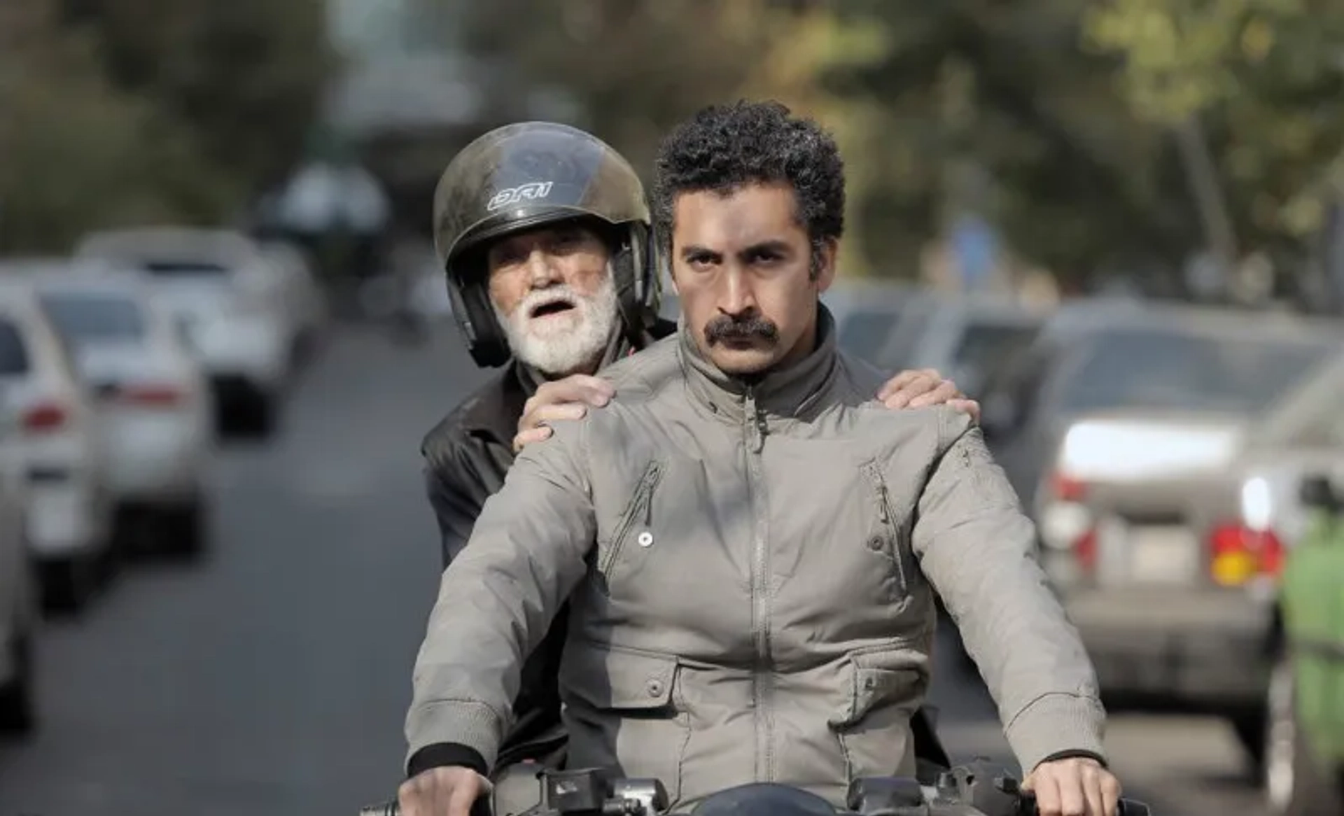 Hossein Maleki and Karim Mohammad Amini in Patio (2018)