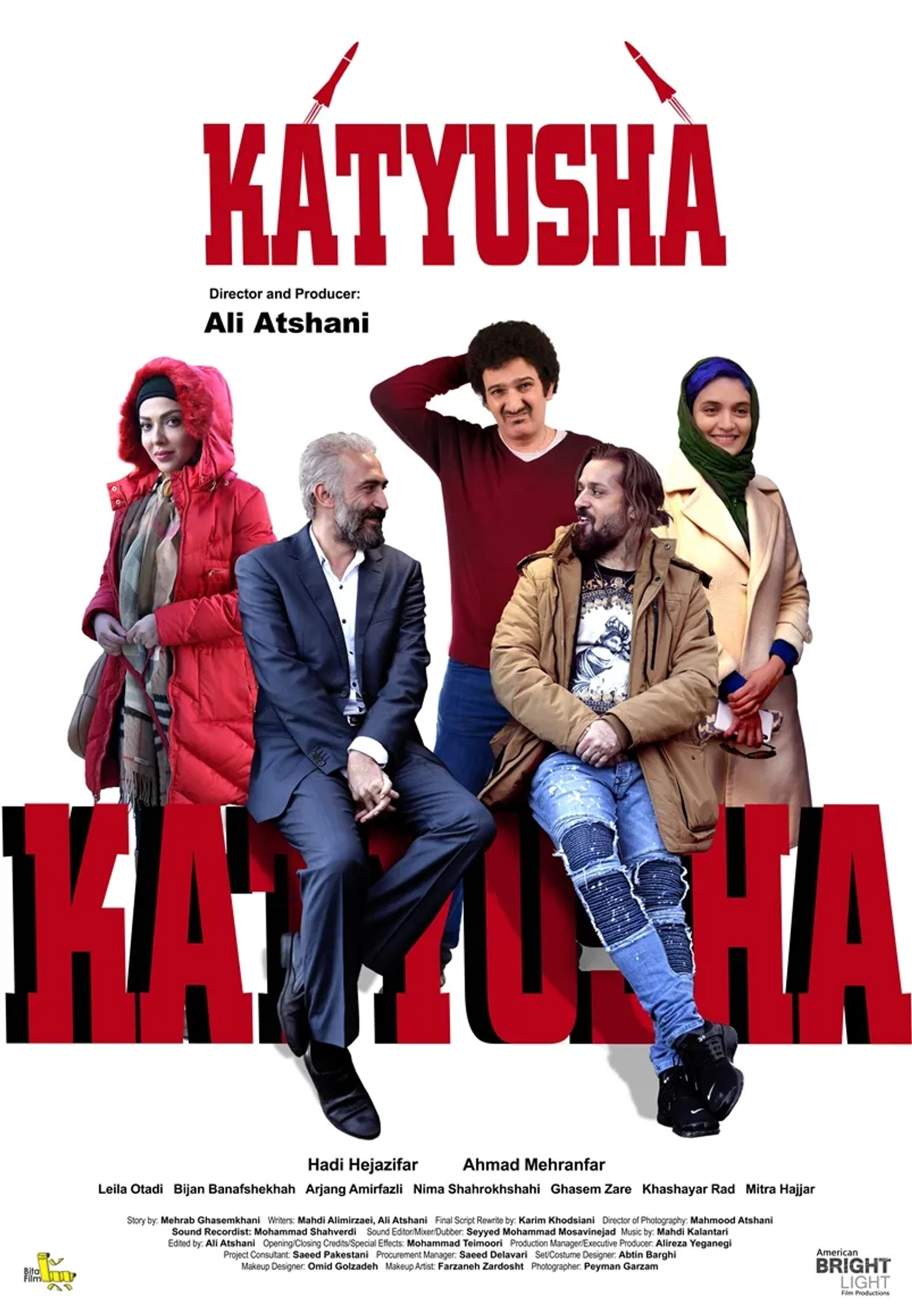 Mitra Hajjar, Leila Otadi, Ahmad Mehranfar, Bijan Banafshekhah, and Hadi Hejazifar in Katyusha (2018)