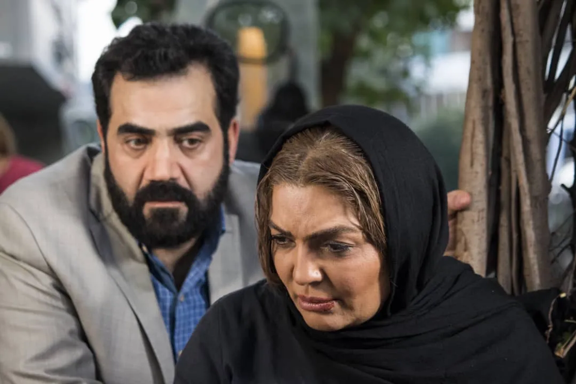 Shahrzad Abdolmajid and Babak Noori in Taxi Driver (2020)