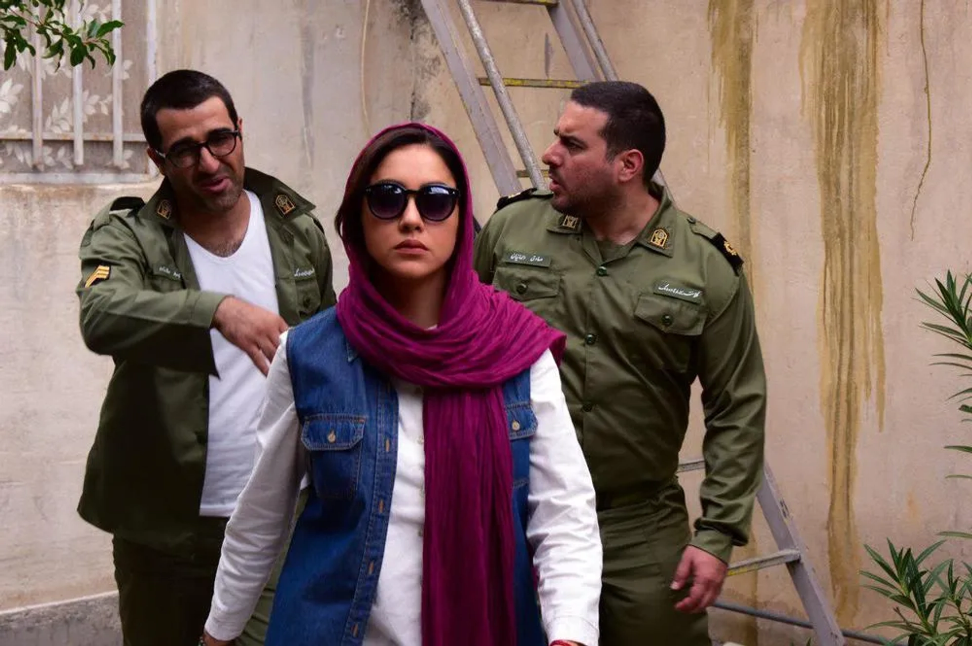 Bahareh Kian Afshar, Pejman Jamshidi, and Mohsen Kiayee in Vespiary (2018)