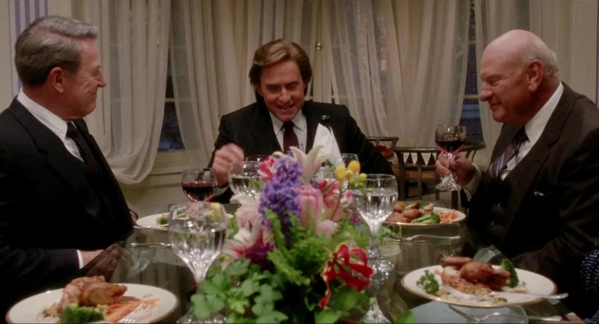 Michael Douglas, Peter Donat, and G.D. Spradlin in The War of the Roses (1989)