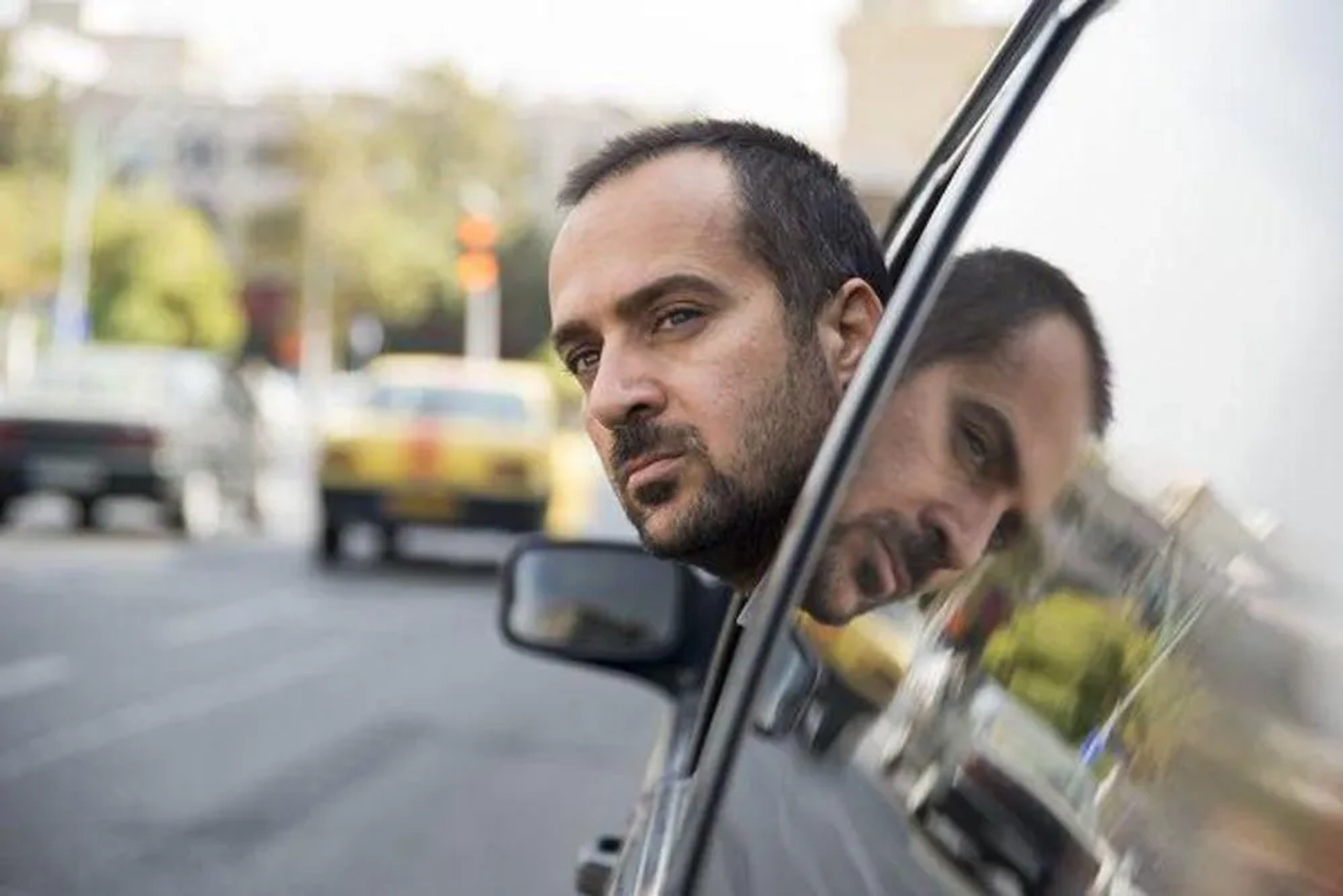 Ahmad Mehranfar in Walking on String (2017)