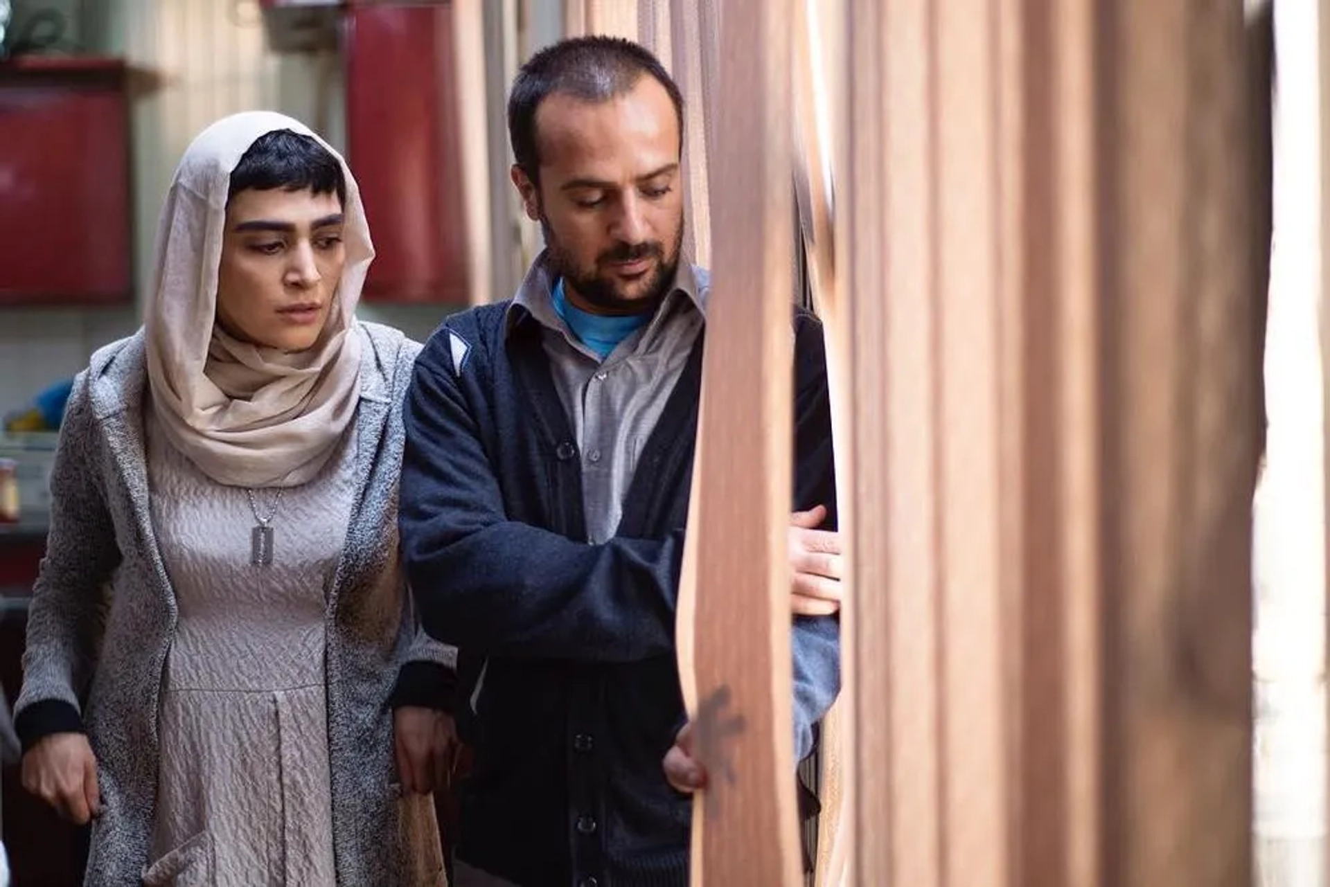 Andisheh Fouladvand and Ahmad Mehranfar in Walking on String (2017)