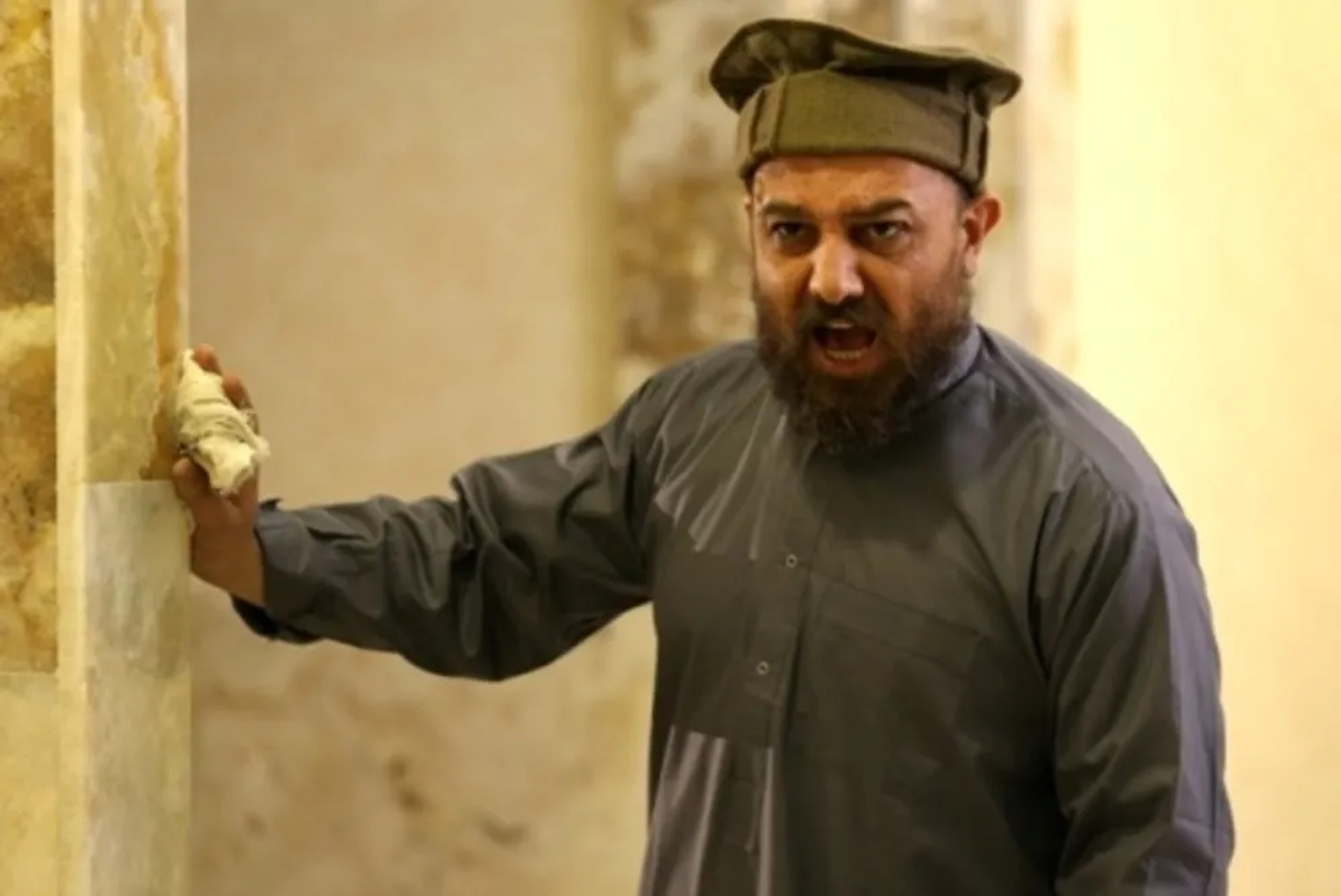 Borzou Arjmand in Three Strangers (2017)