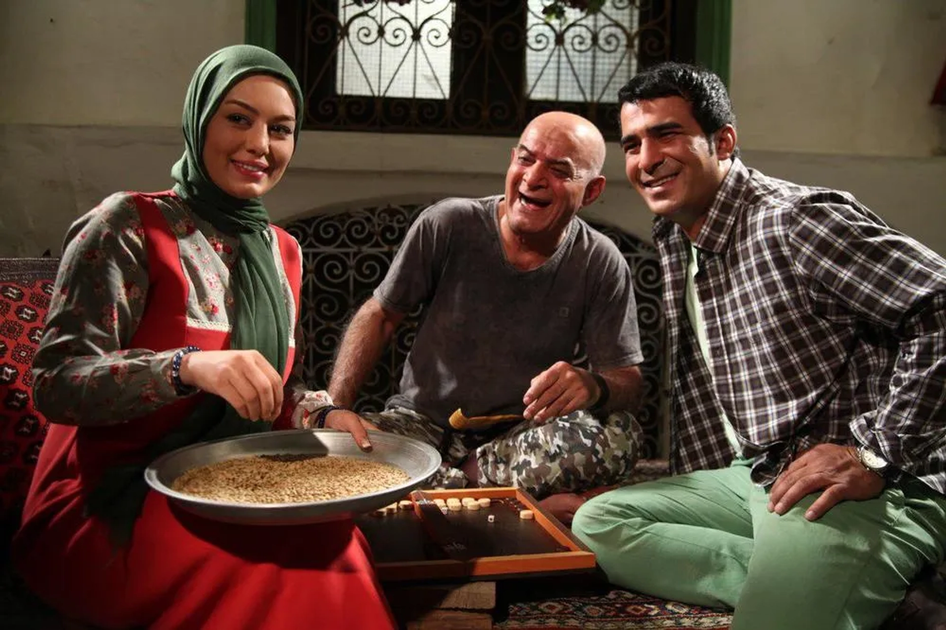 Sirus Gorjestani, Yousef Teymouri, and Sahar Ghoreishi in Don't Step Into My Shoes (2017)