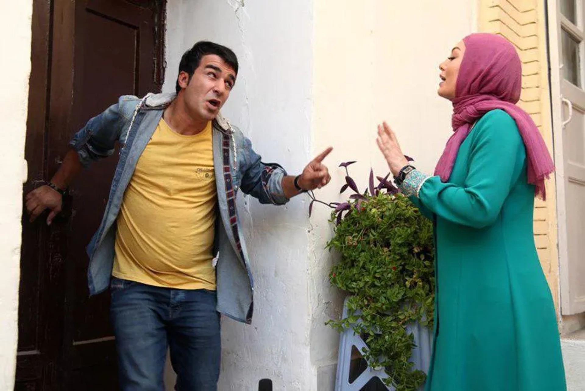 Yousef Teymouri and Sahar Ghoreishi in Don't Step Into My Shoes (2017)