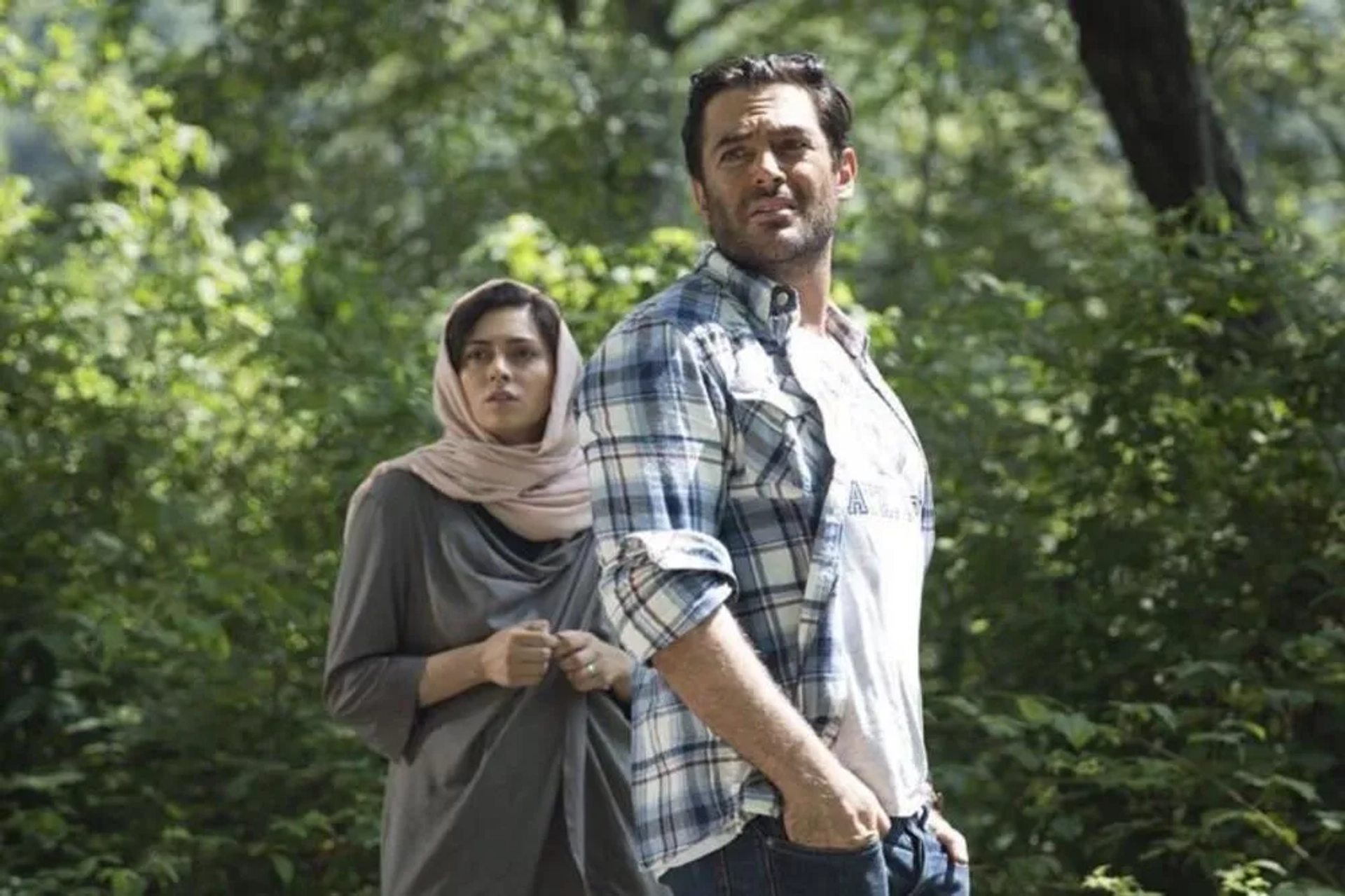 Pegah Ahangarani and Mohammad Reza Golzar in Drought and Lie (2016)