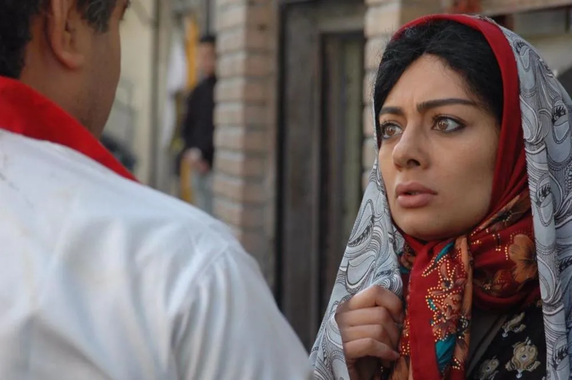 Yekta Naser and Mehran Ahmadi in Simple Worker Needed (2017)