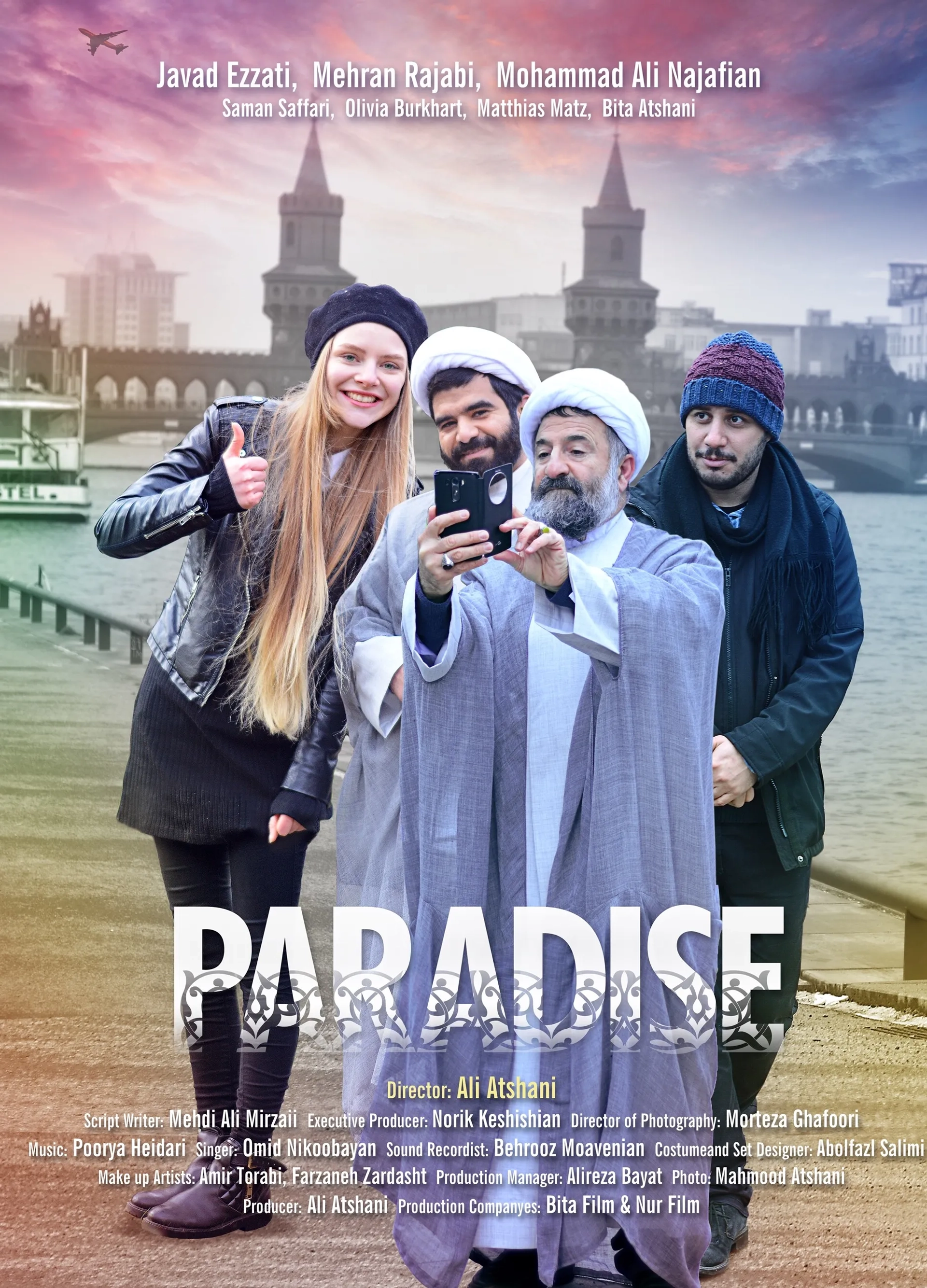 Javad Ezati, Morteza Ghafoori, Mahdi Alimirzaee, and Ali Atshani in Paradise (2016)