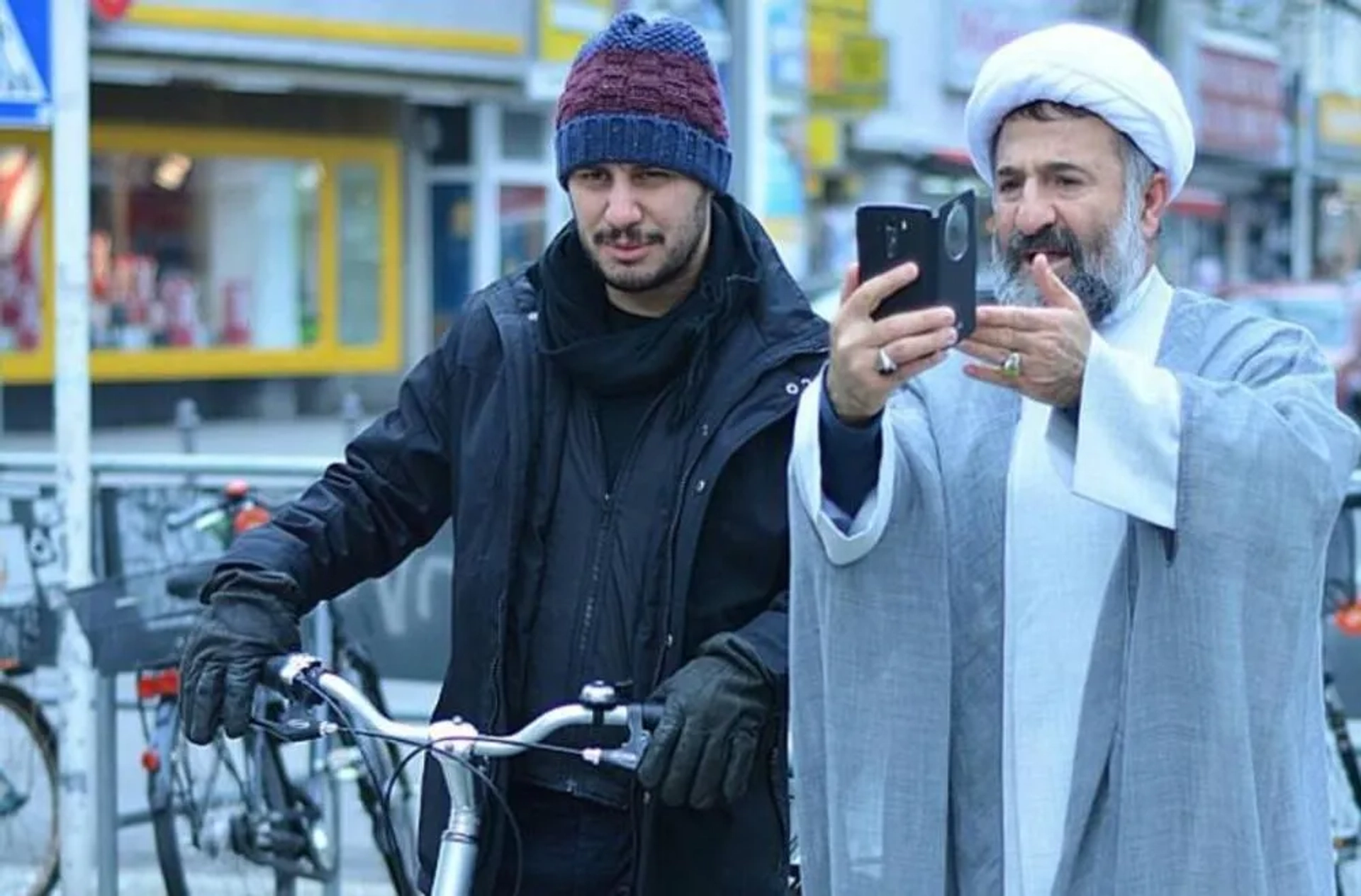 Mehran Rajabi and Javad Ezati in Paradise (2016)