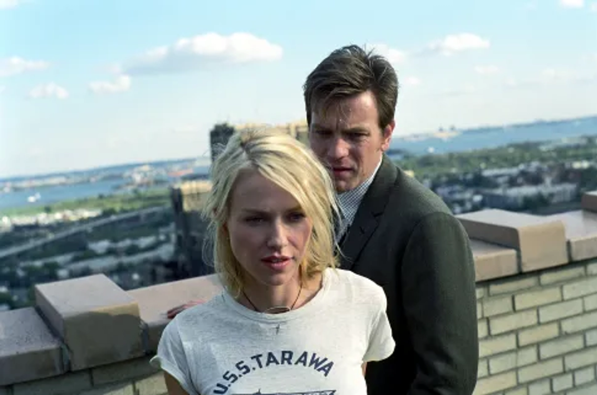 Ewan McGregor and Naomi Watts in Stay (2005)