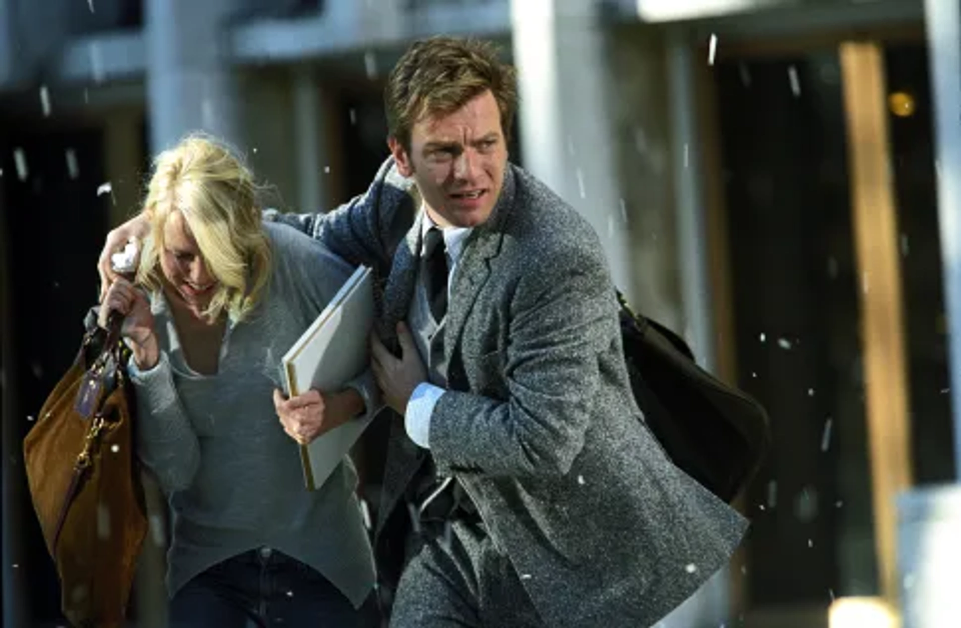 Ewan McGregor and Naomi Watts in Stay (2005)