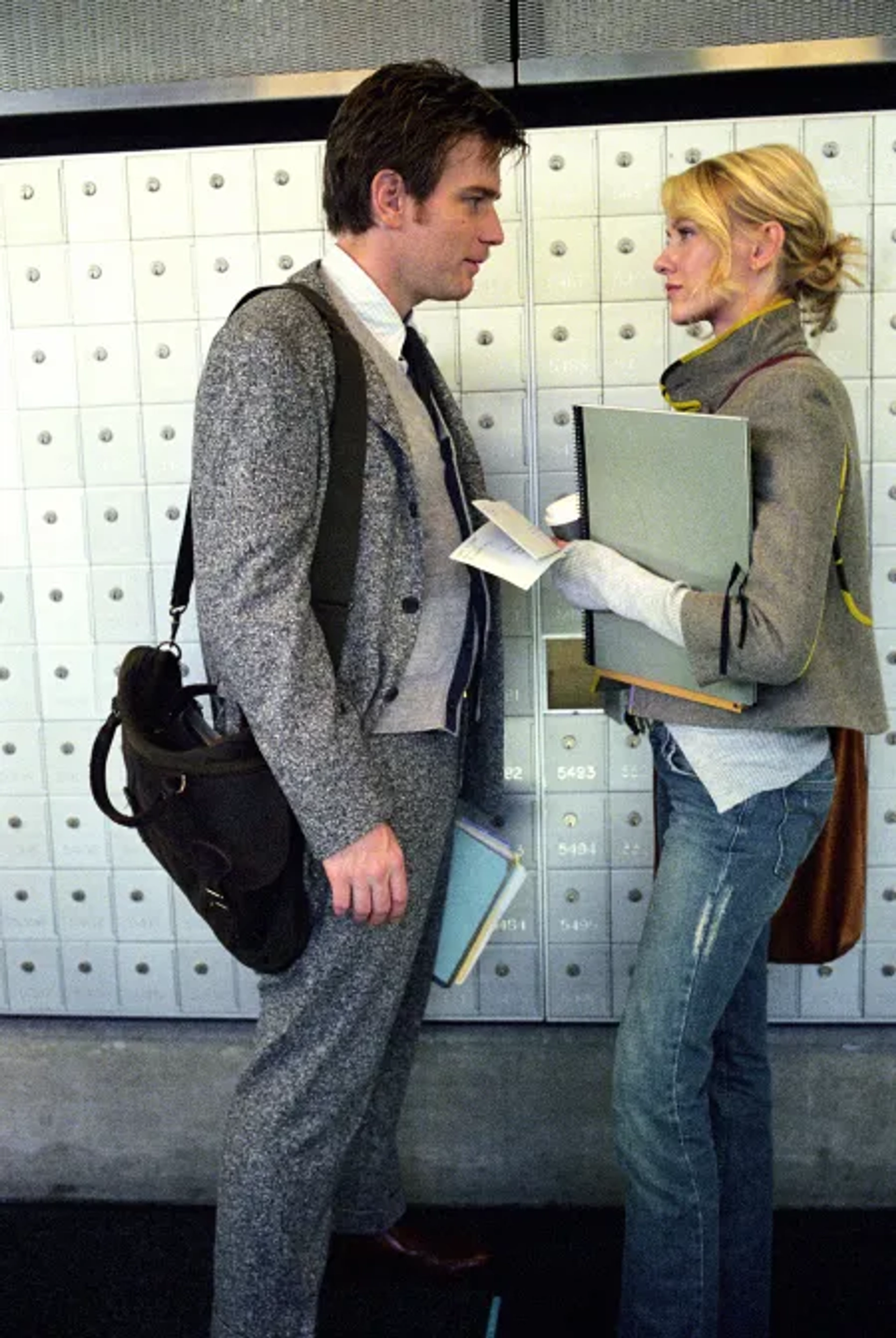 Ewan McGregor and Naomi Watts in Stay (2005)