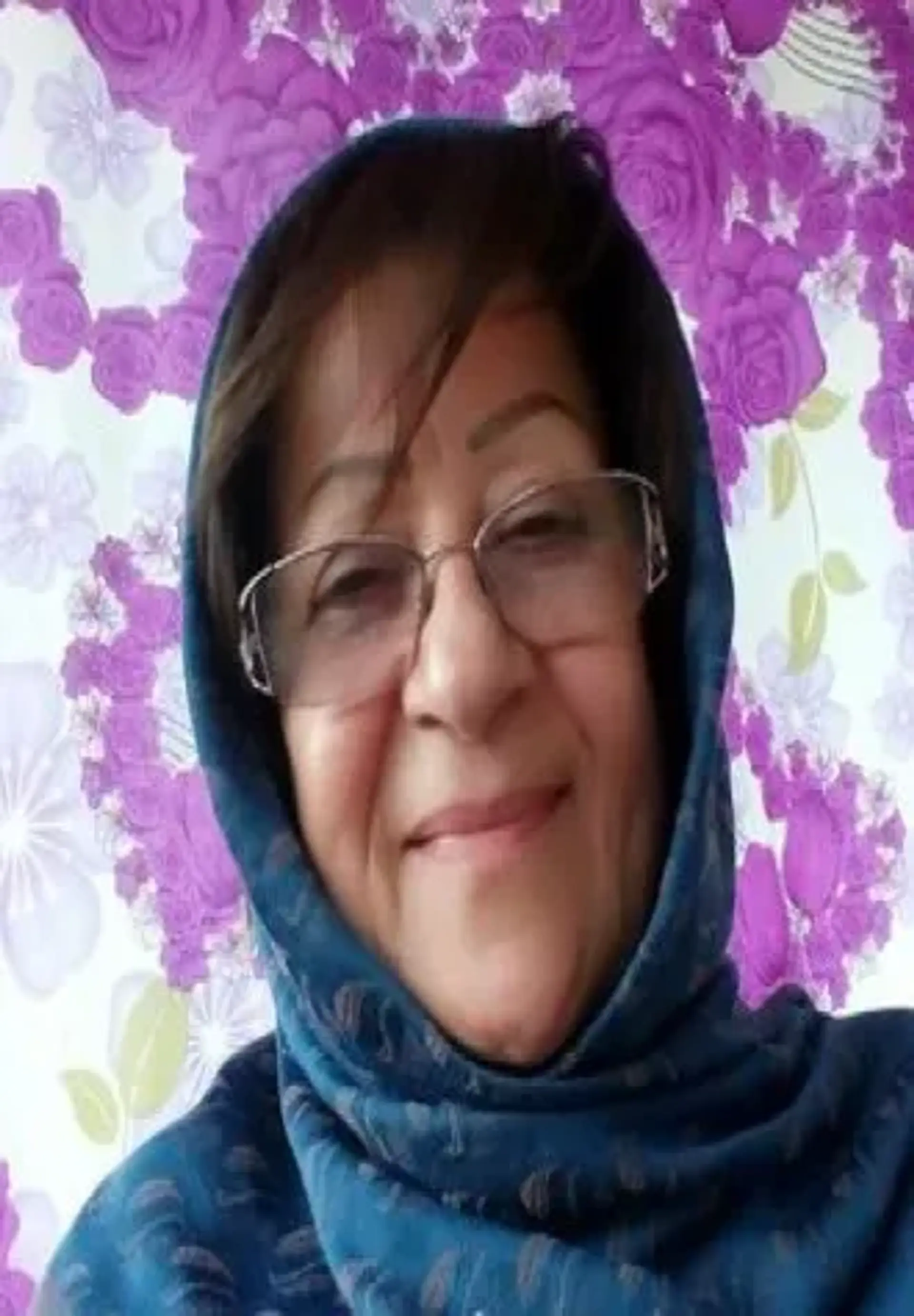 منیره حسین زاده