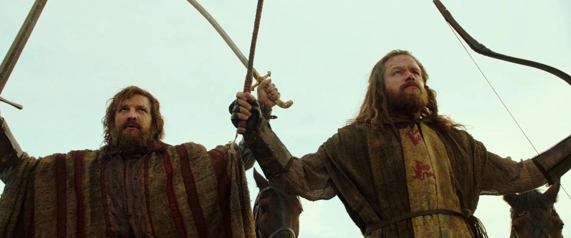 Matt Damon and Pedro Pascal in The Great Wall (2016)