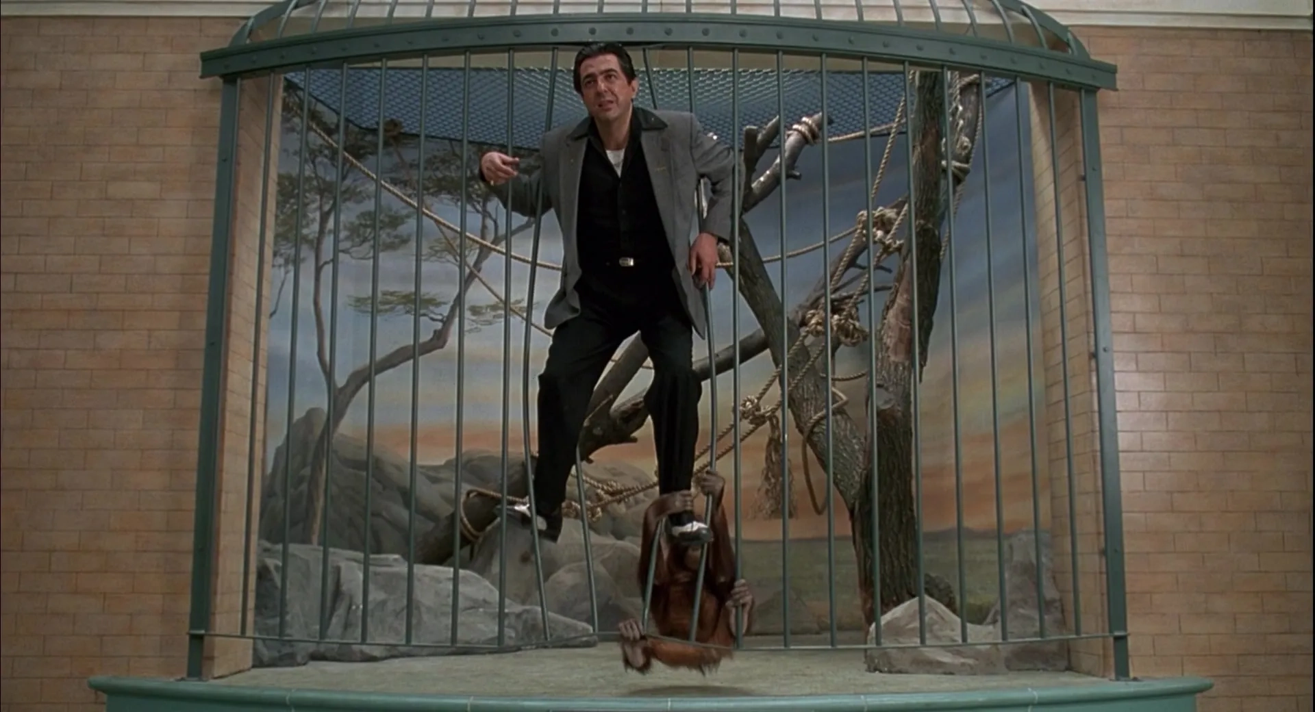 Joe Mantegna in Baby's Day Out (1994)