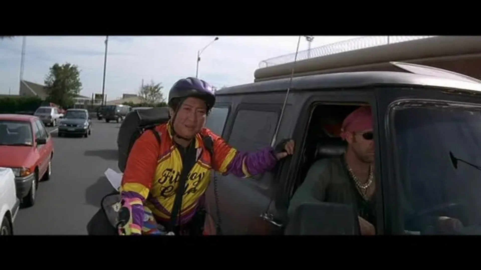 Sammo Kam-Bo Hung and Jonathan Isgar in Mr. Nice Guy (1997)