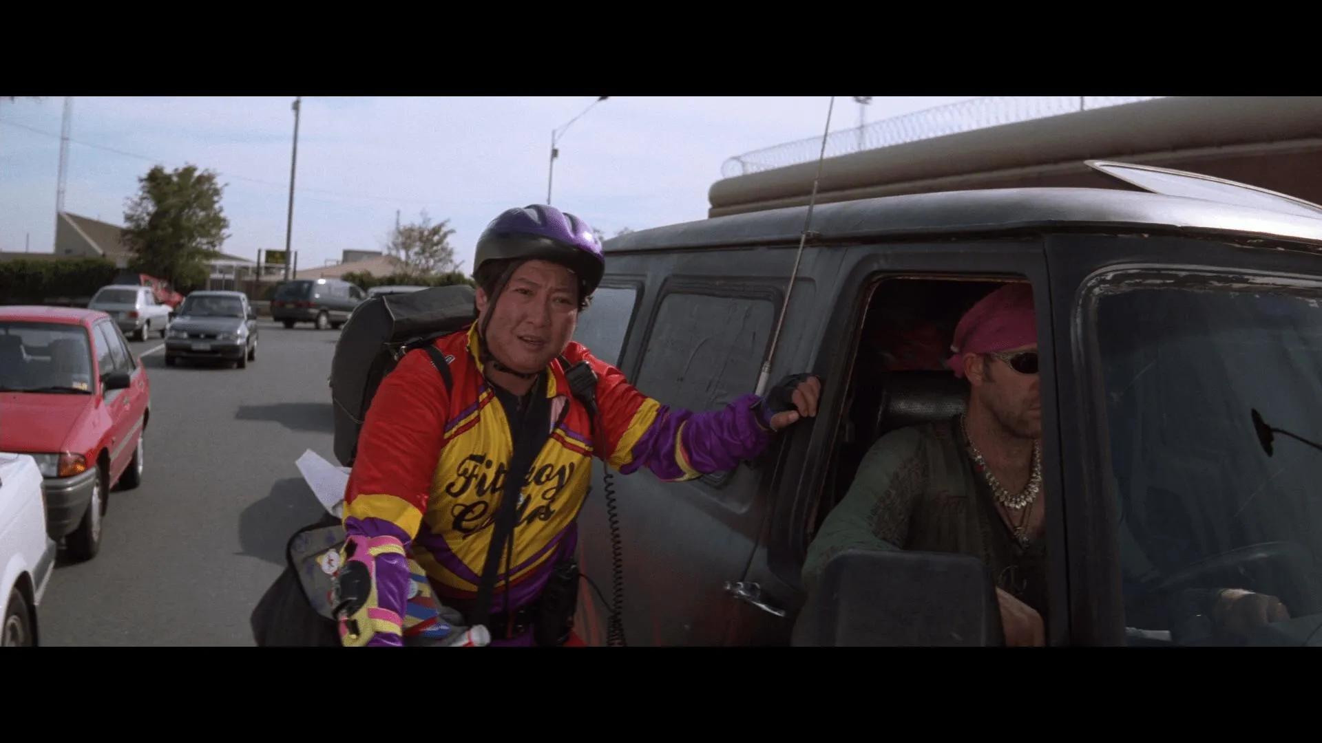 Sammo Kam-Bo Hung and Jonathan Isgar in Mr. Nice Guy (1997)