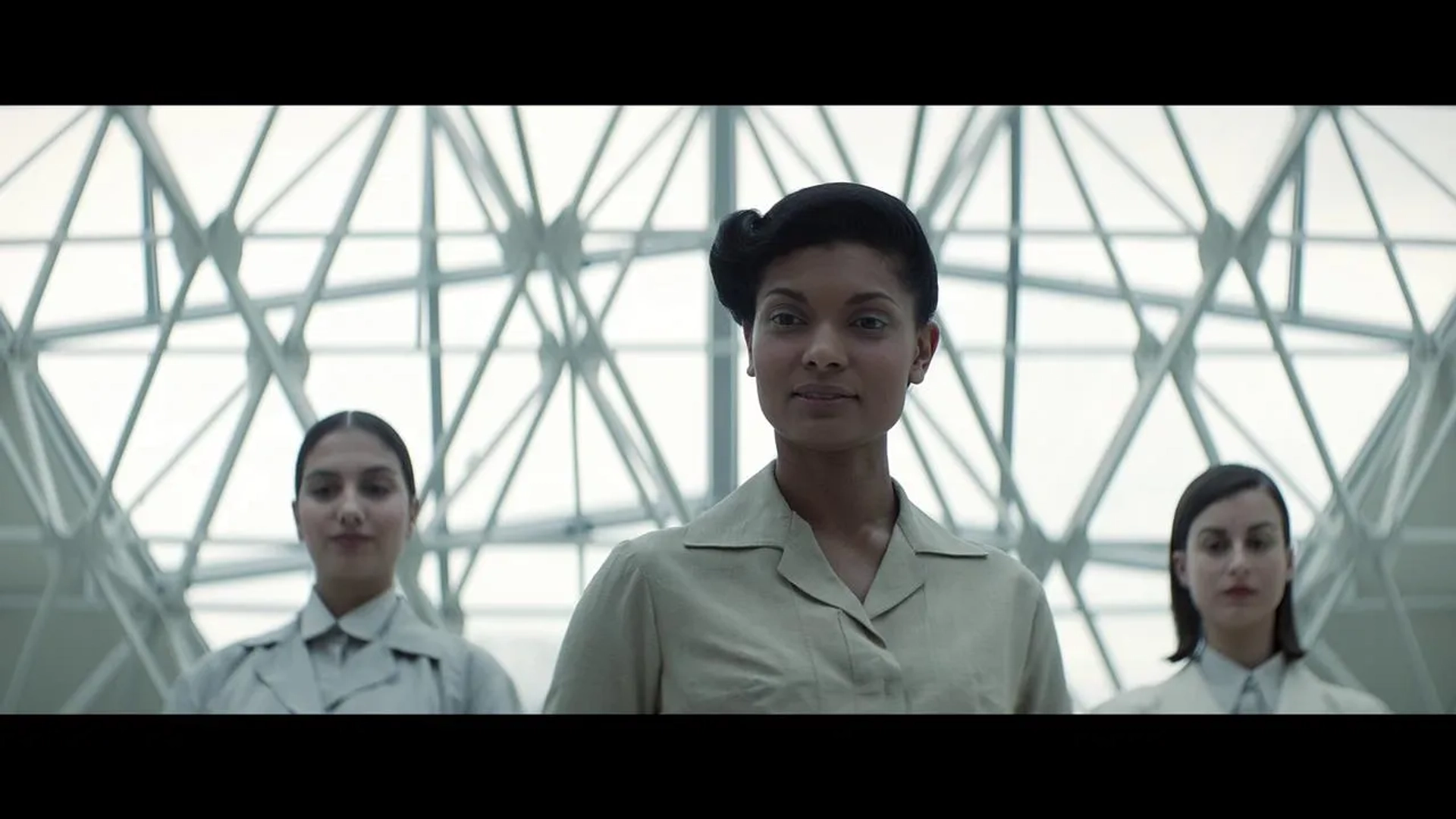 Sandra Teles, Ivona Kustudic, and Ivana Zivkovic in Extinction (2018)