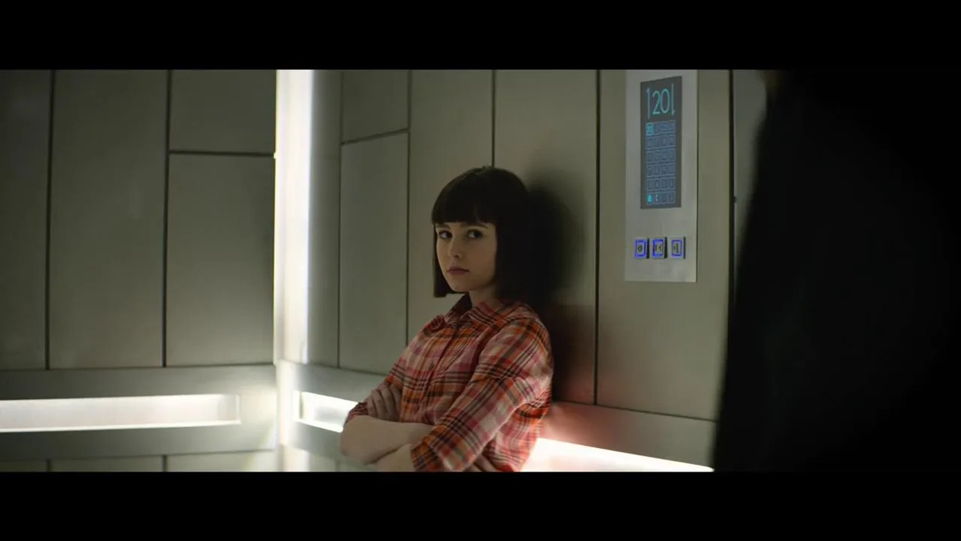 Amelia Crouch in Extinction (2018)