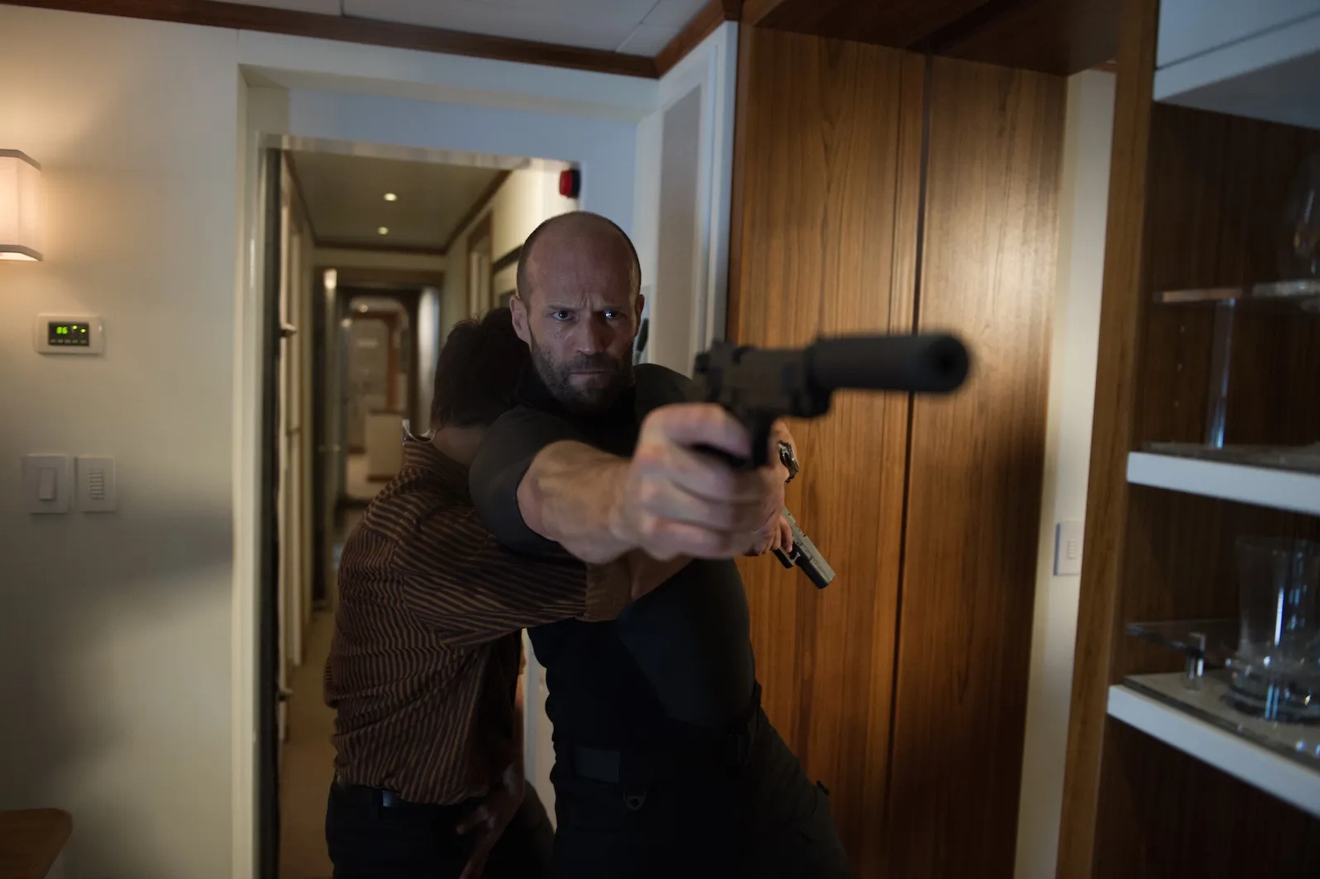Jason Statham in Mechanic: Resurrection (2016)