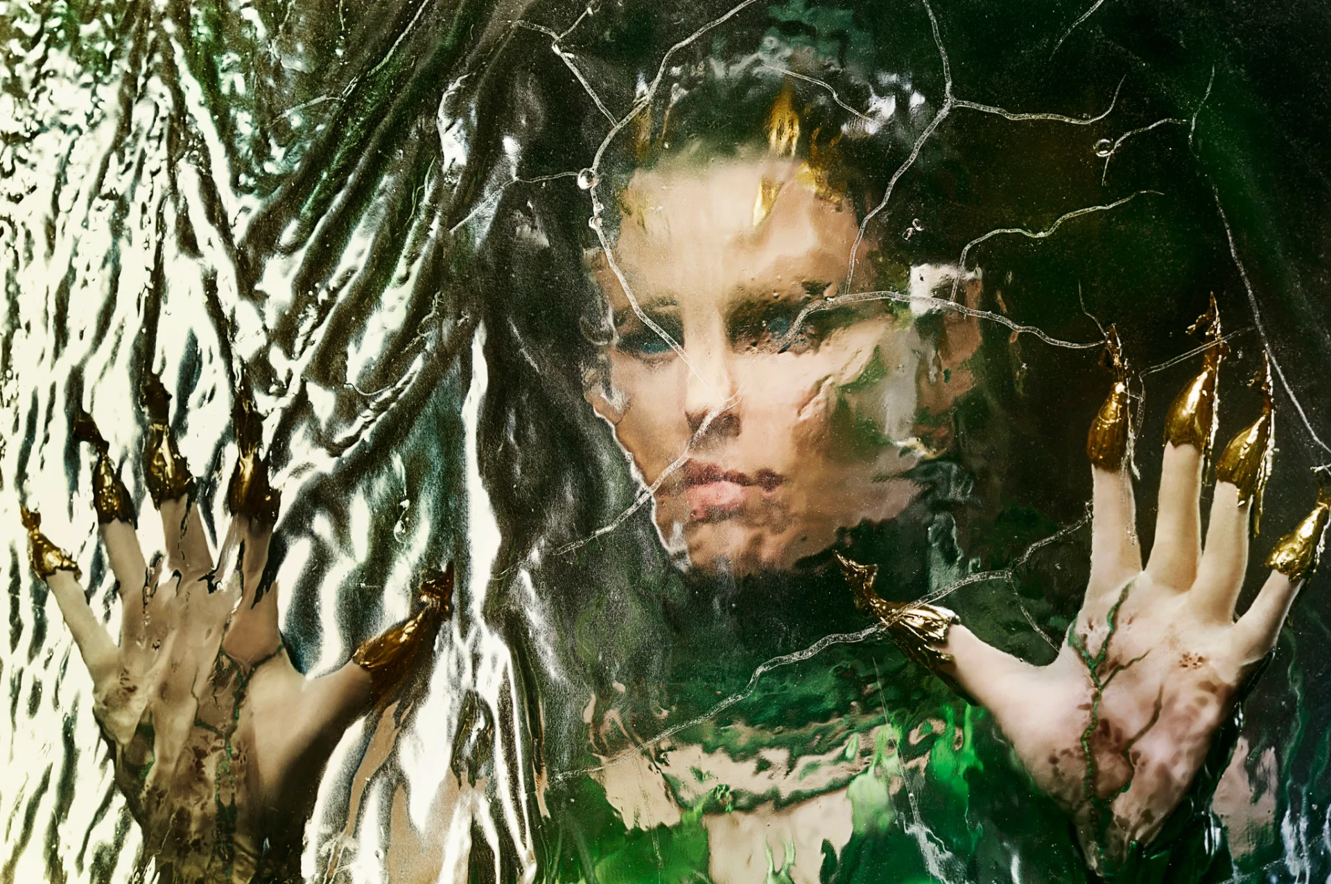 Elizabeth Banks in Power Rangers (2017)