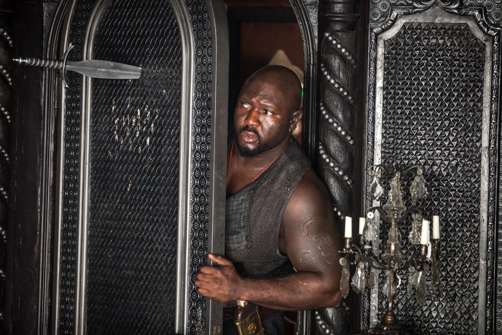 Nonso Anozie in Pan (2015)