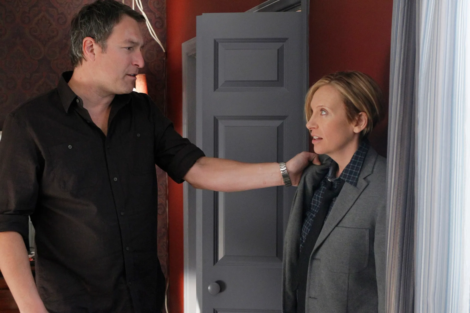 Toni Collette and John Corbett in United States of Tara (2009)