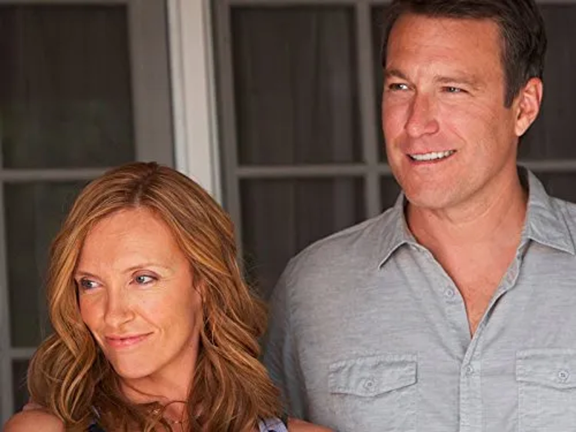 Toni Collette and John Corbett in United States of Tara (2009)